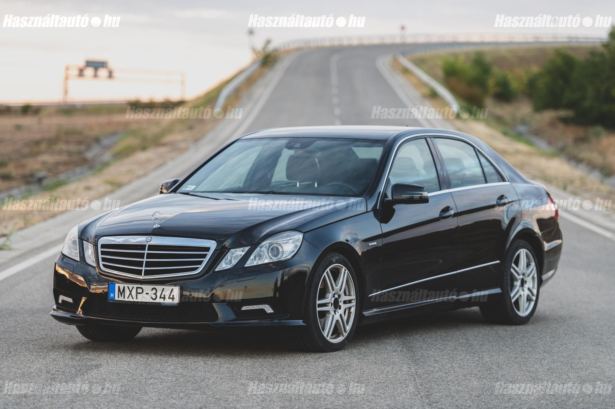MERCEDES-BENZ E 220 2011/7 - 1