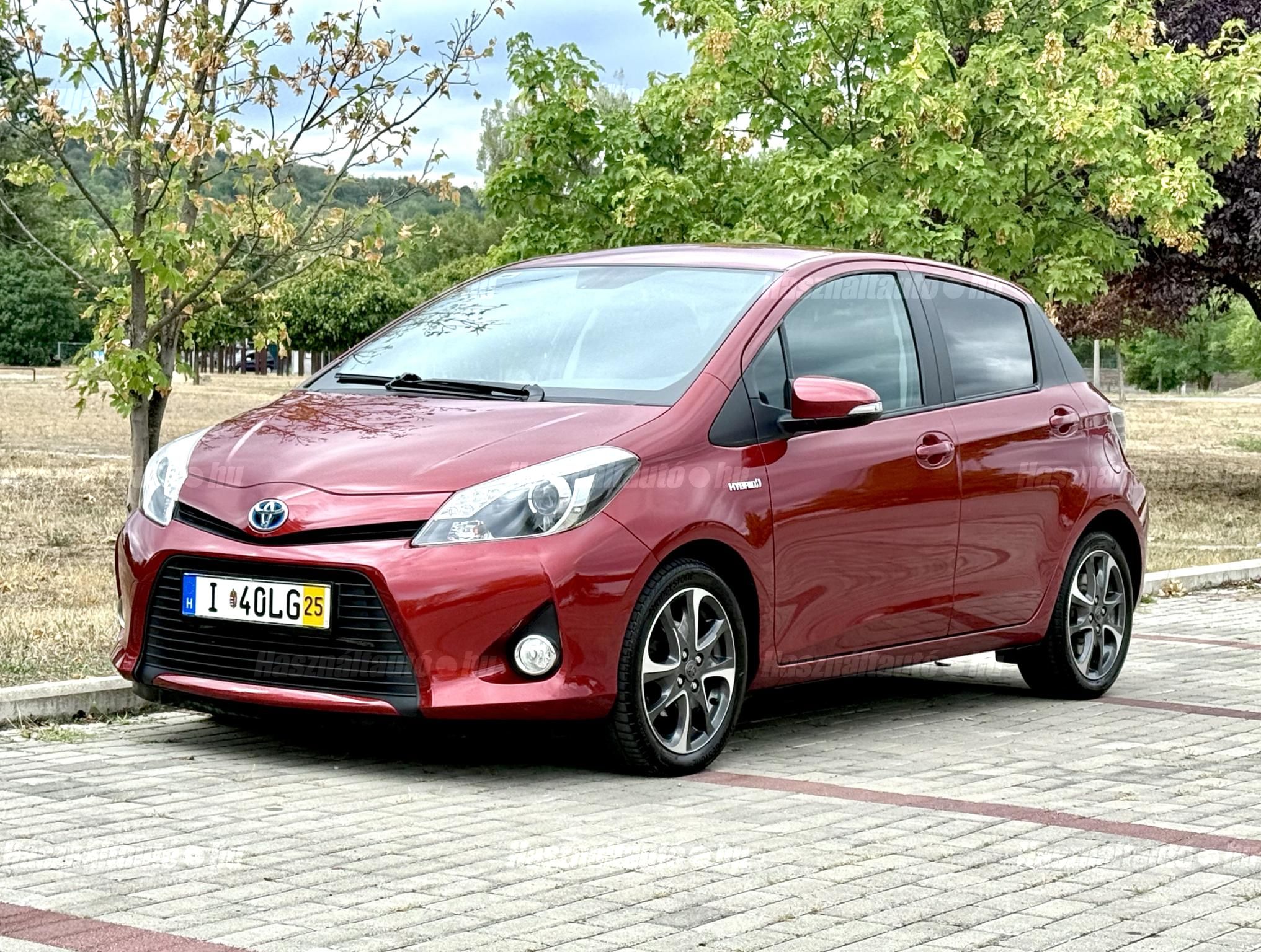 TOYOTA YARIS 2014/8 - 1