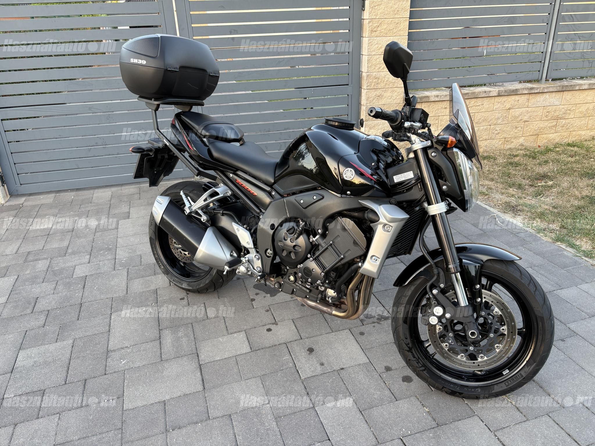 YAMAHA FZ1 2008/8 - 1