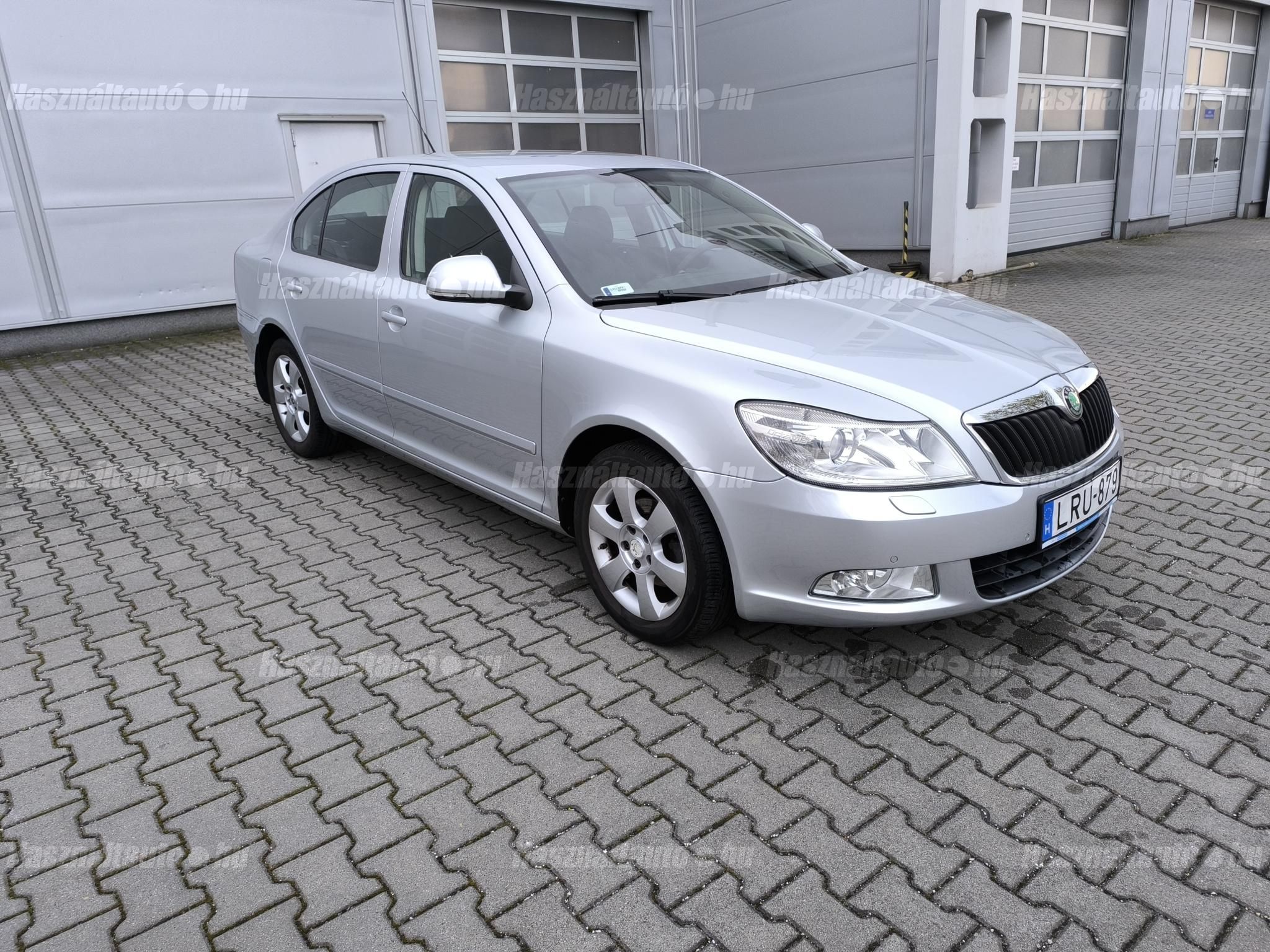 SKODA OCTAVIA 2010/4 - 1