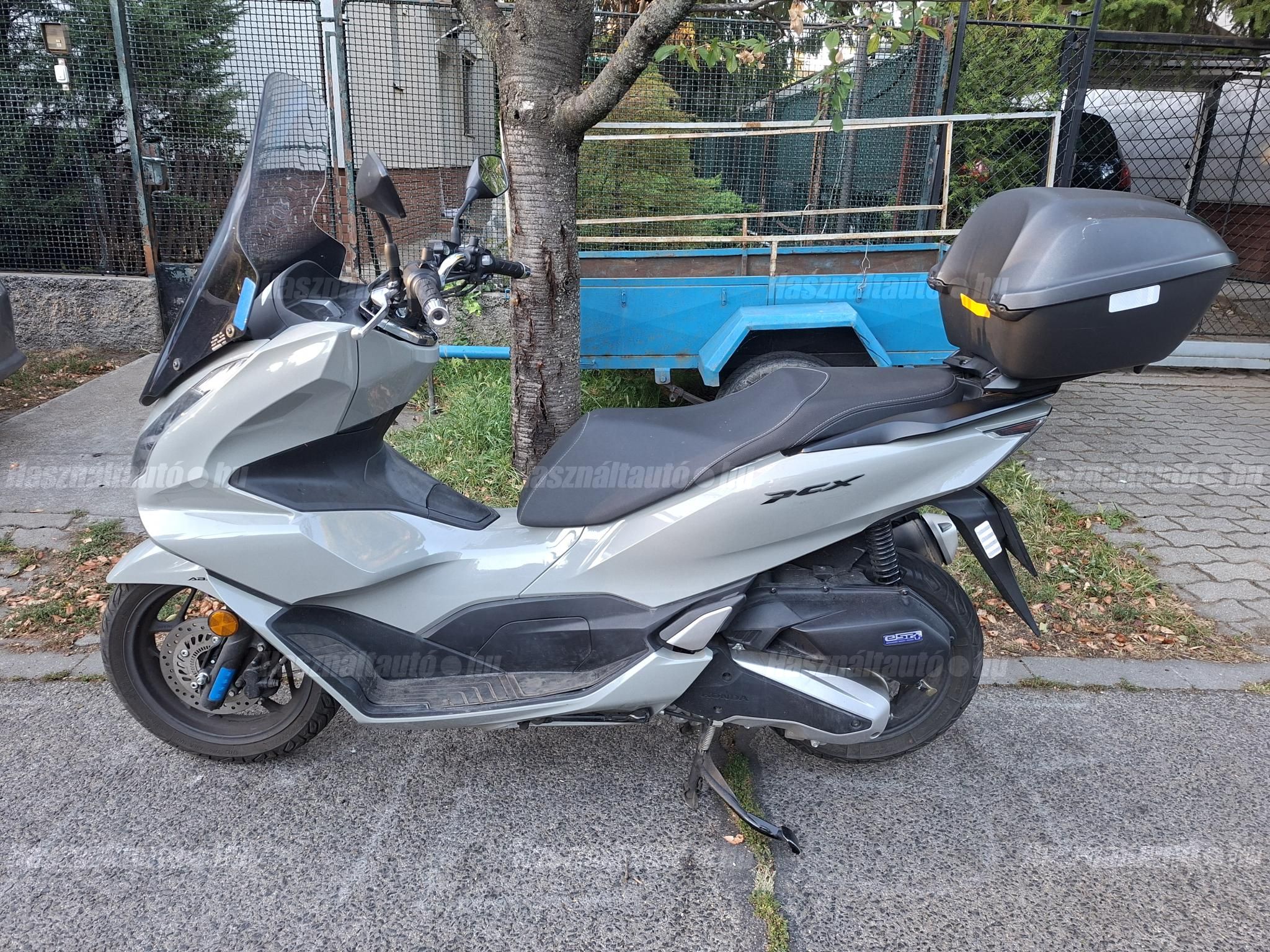 HONDA PCX 2022/11 - 1