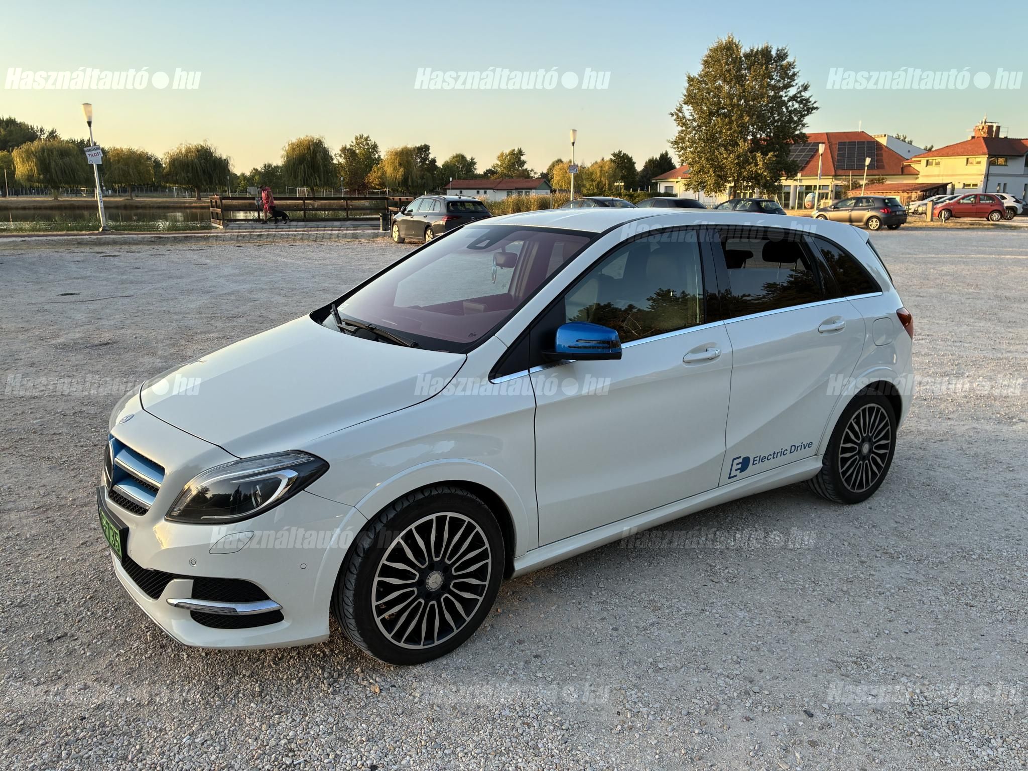 MERCEDES-BENZ B 250 E 2015/9 - 1