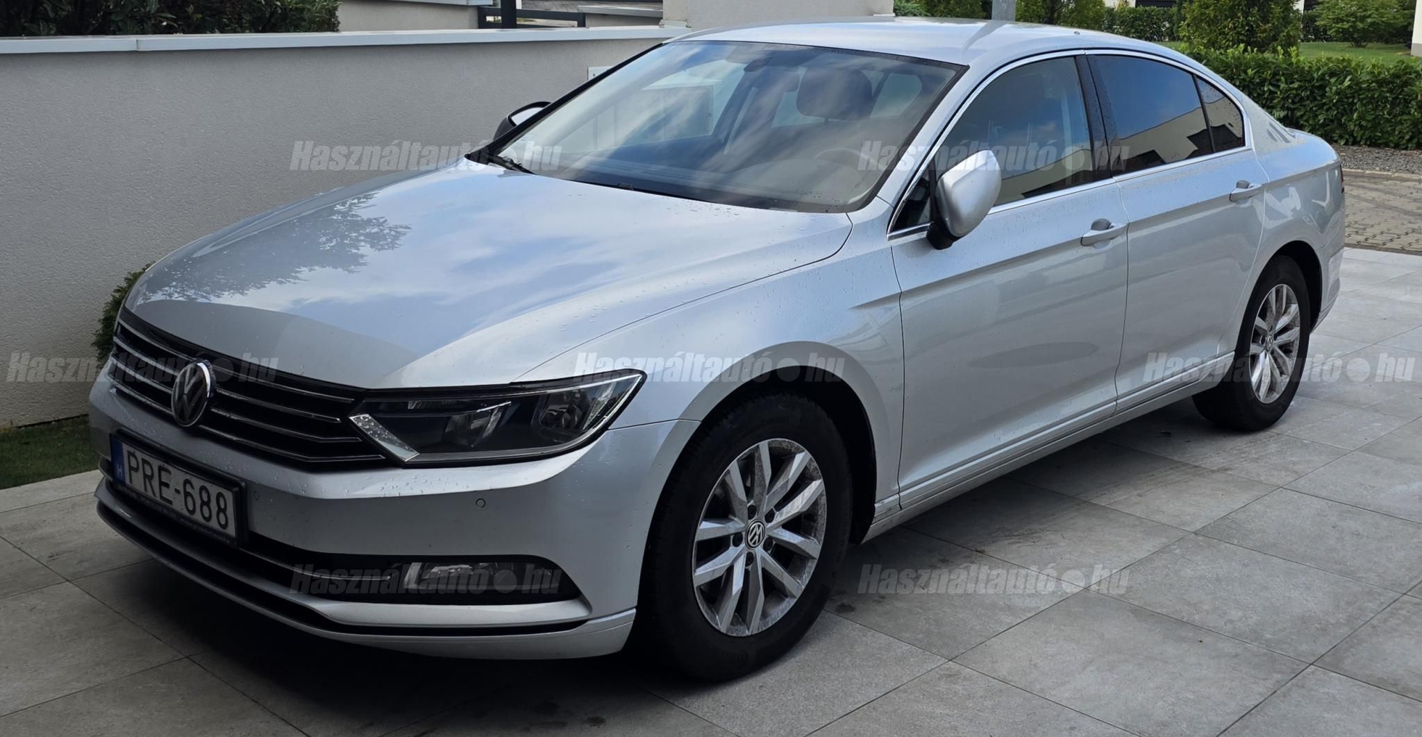 VOLKSWAGEN PASSAT VIII 2017 - 1