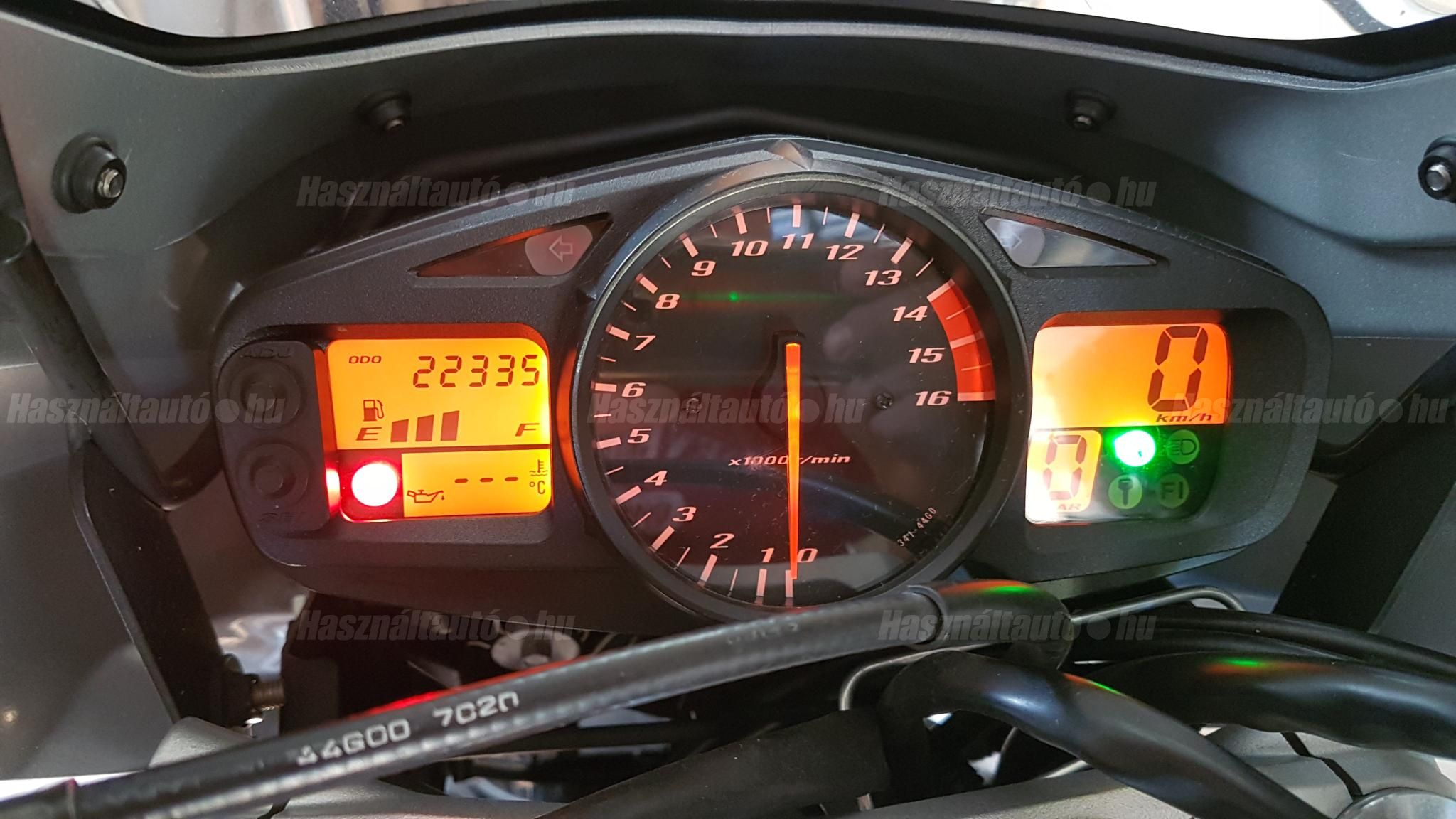 SUZUKI GSR 600 2008/5 - 1