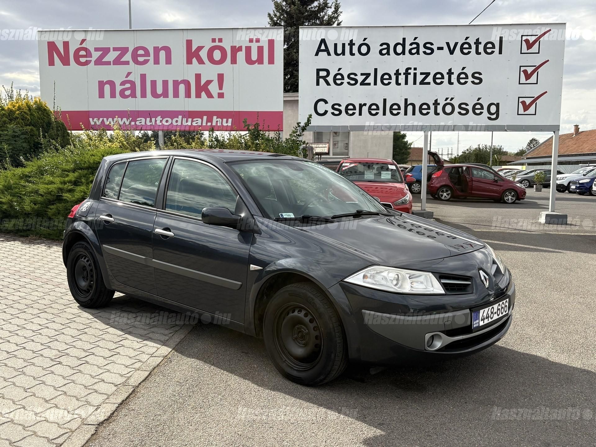 RENAULT MEGANE 2008/9 - 1
