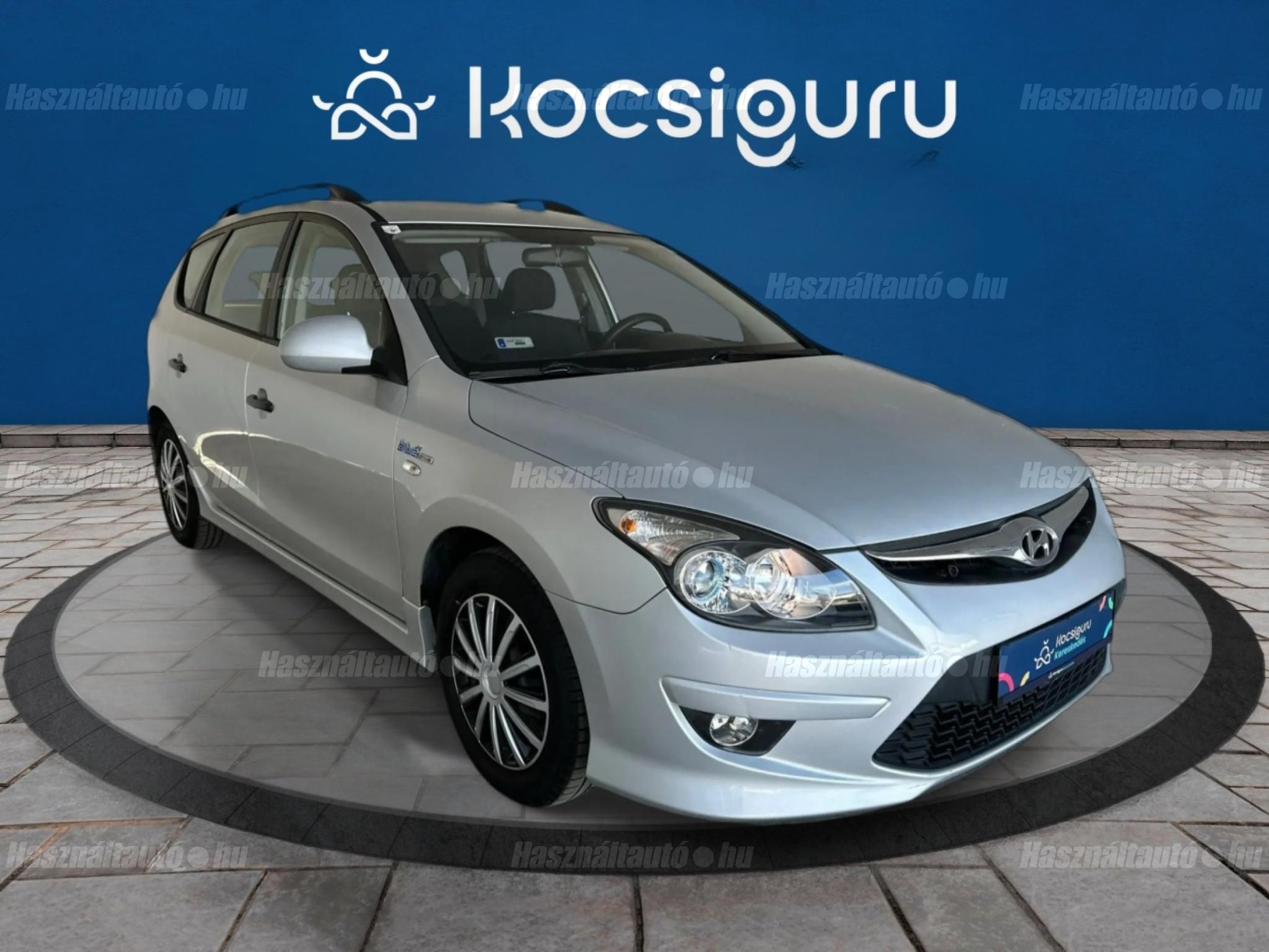 HYUNDAI I30 2010/10 - 1