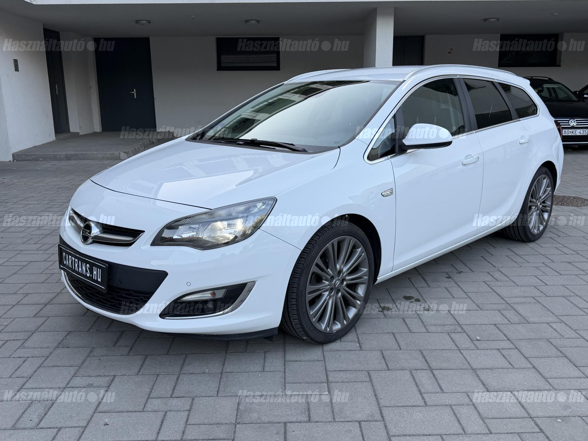 OPEL ASTRA 2013/6 - 1