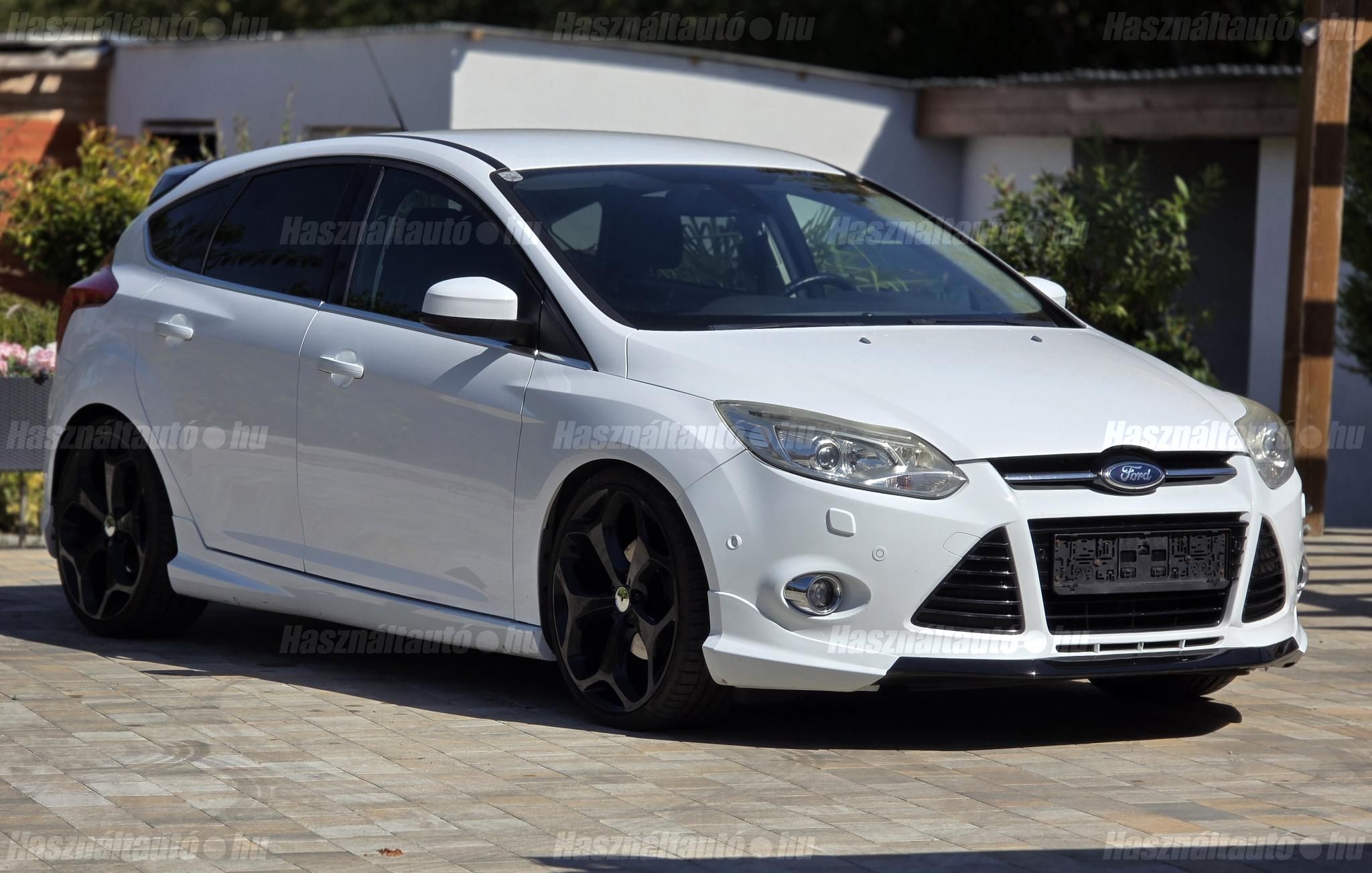 FORD FOCUS 2011 - 1