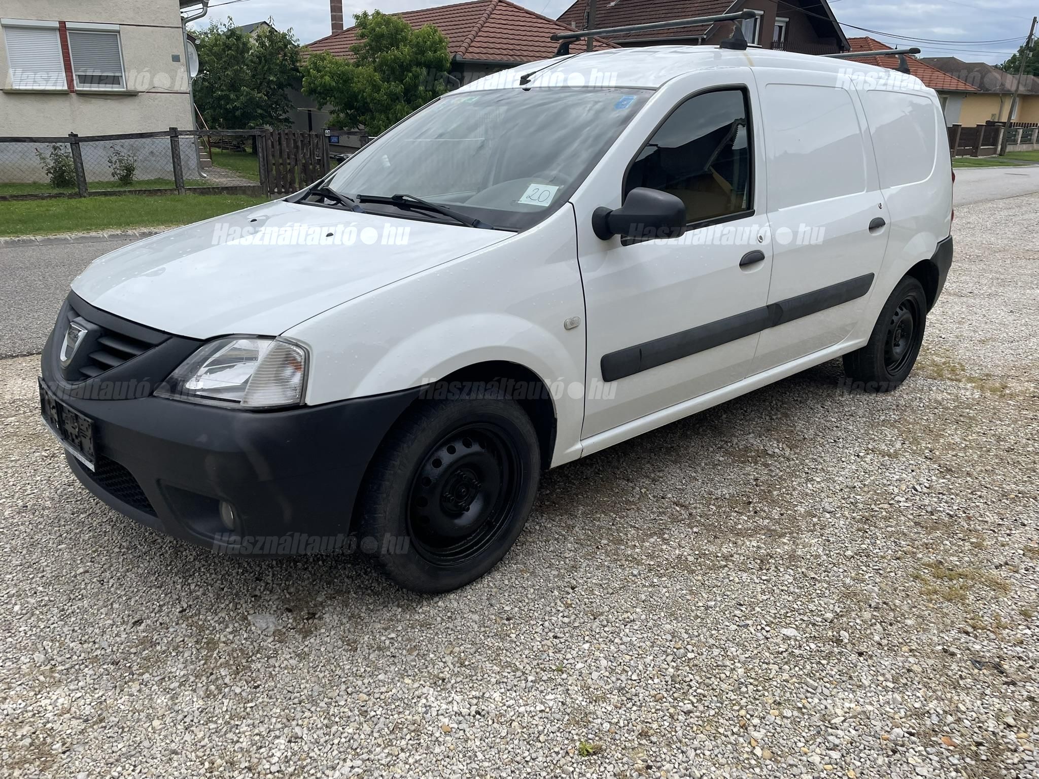 DACIA LOGAN 2011 - 1