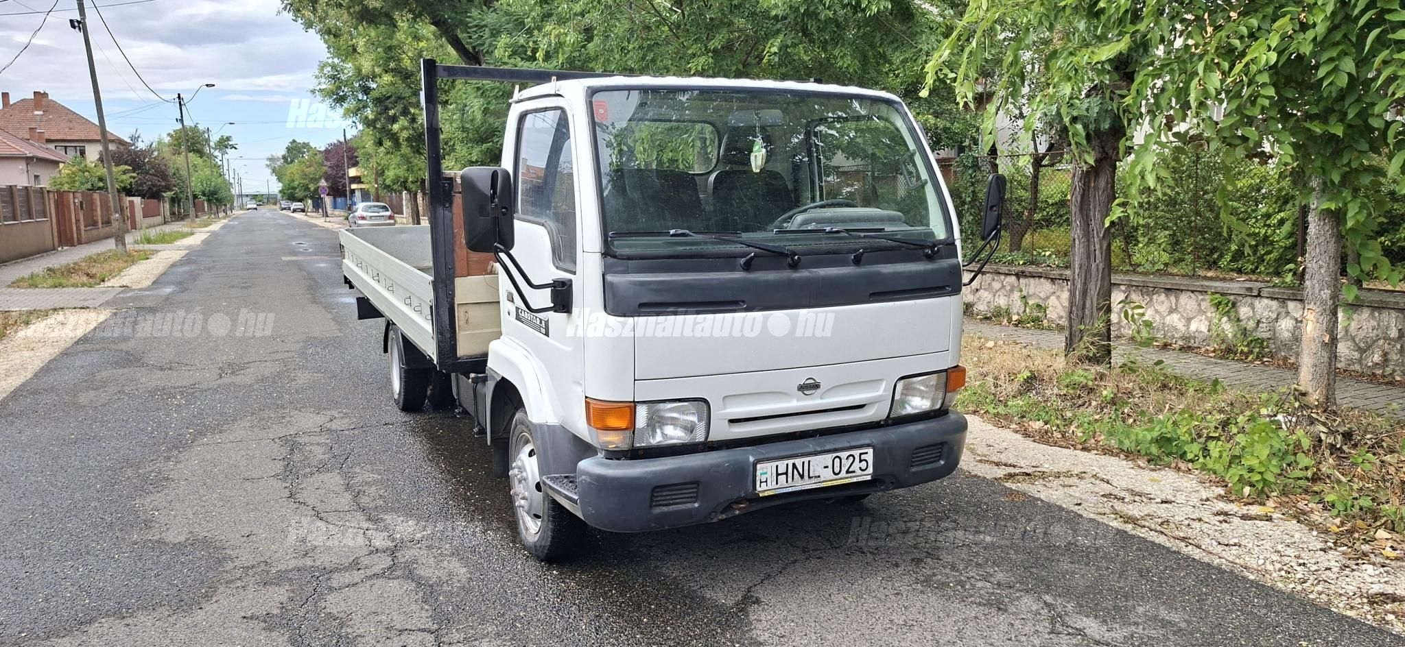 NISSAN CABSTAR 2001 - 1