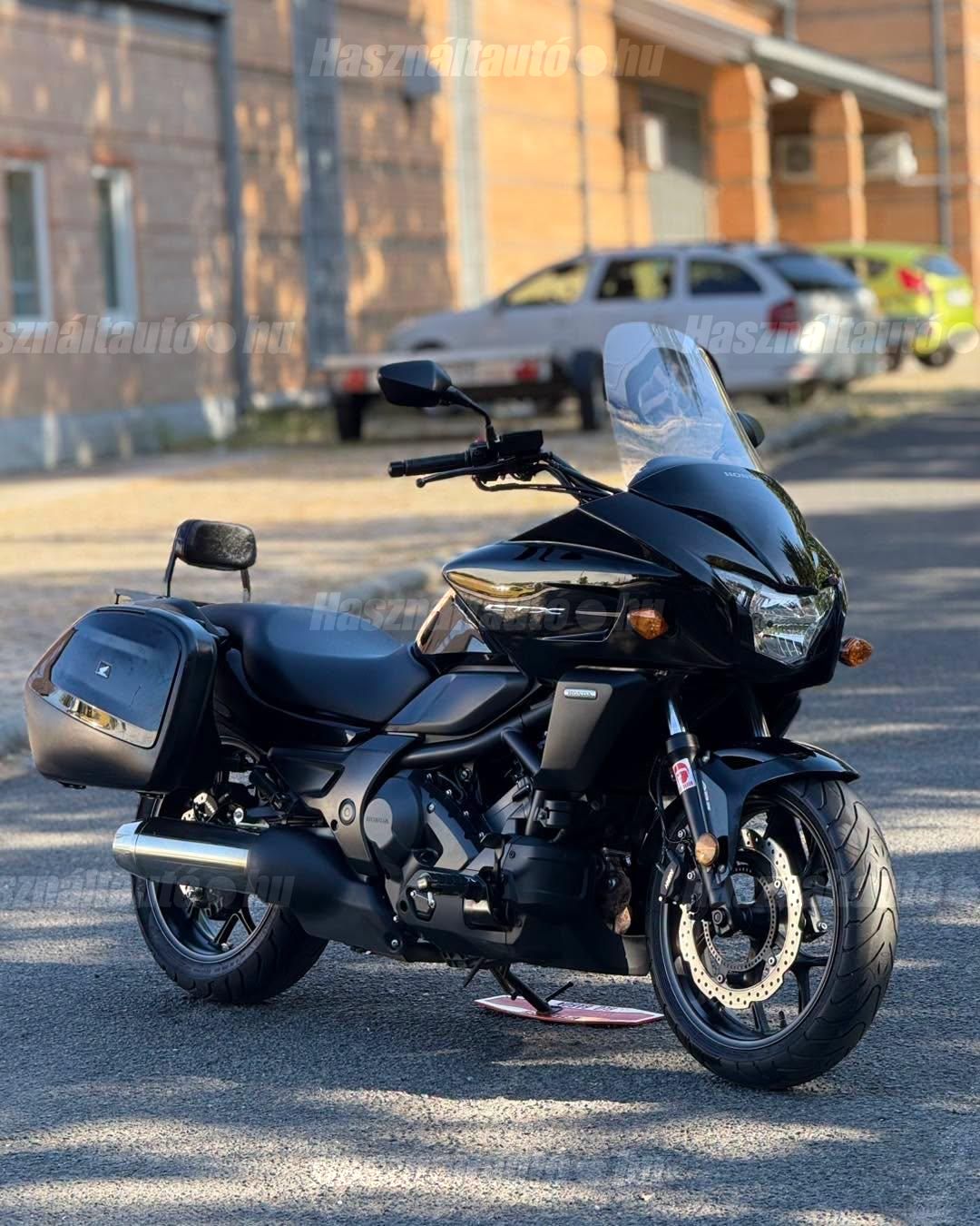 HONDA CTX 700 D 2014 - 1