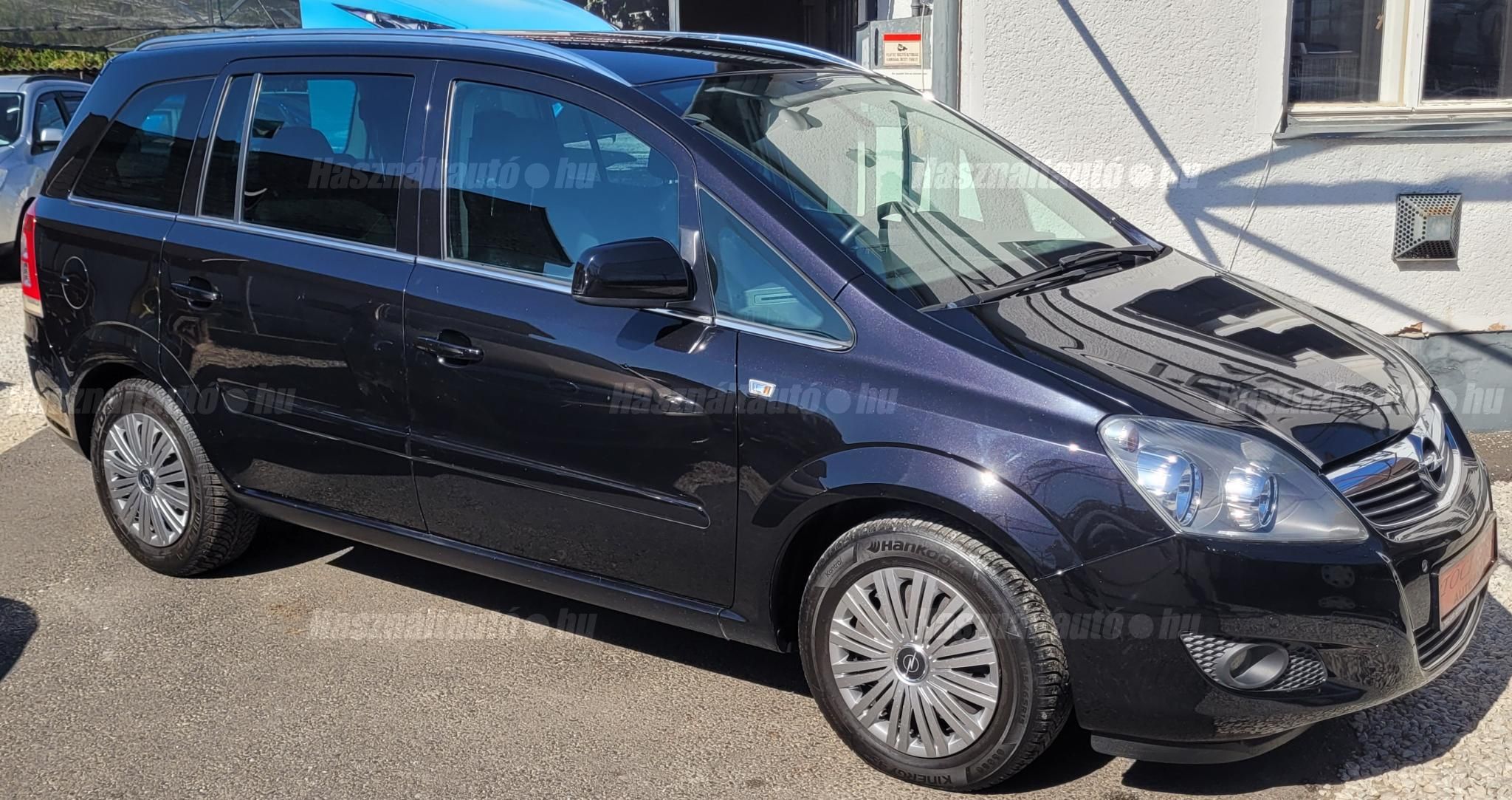OPEL ZAFIRA B 2011/4 - 1