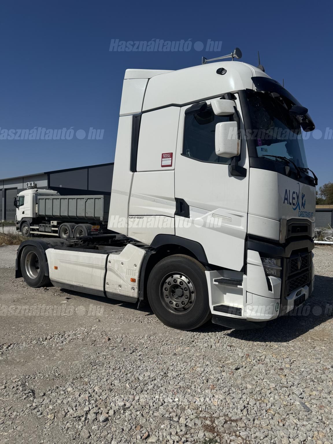 RENAULT 2022/10 - 1