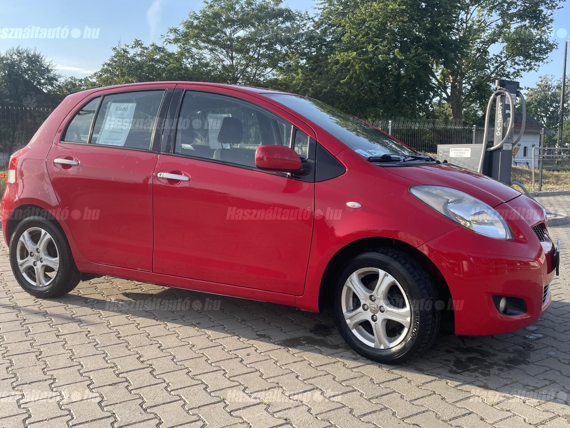TOYOTA YARIS 2010/5 - 1