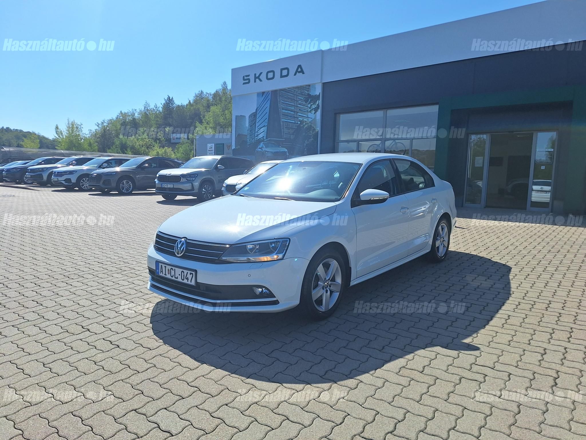 VOLKSWAGEN JETTA 2016/10 - 1