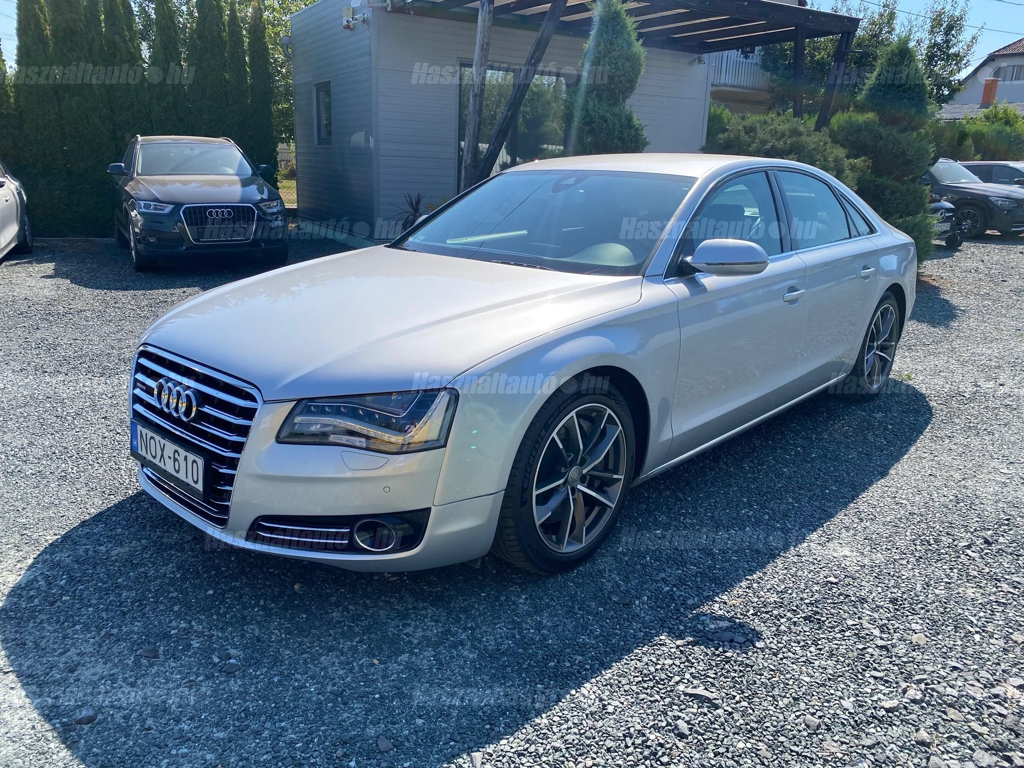 AUDI A8 2011/2 - 1