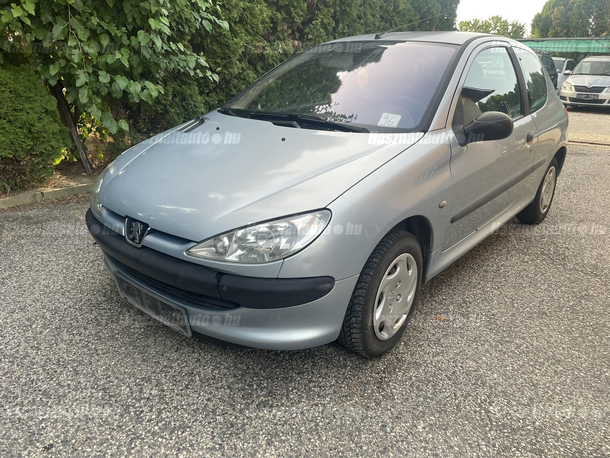 PEUGEOT 206 2001 - 1