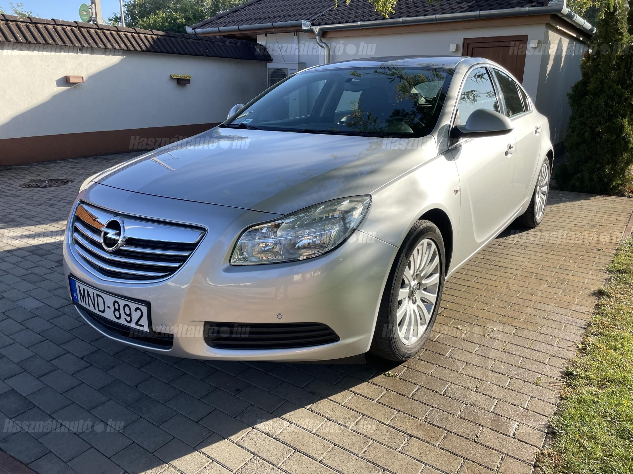 OPEL INSIGNIA 2009/1 - 1