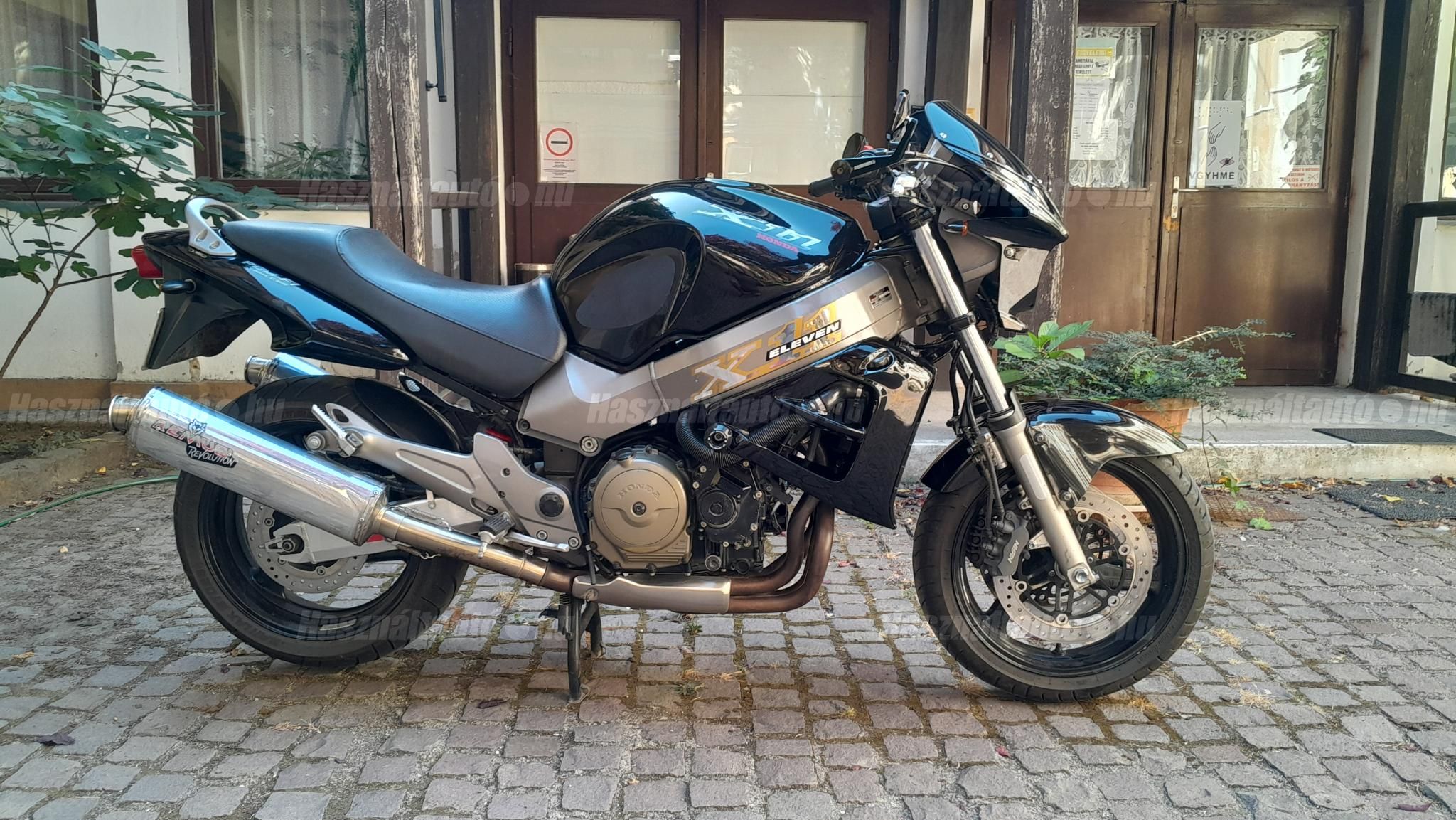 HONDA X11 2000/12 - 1