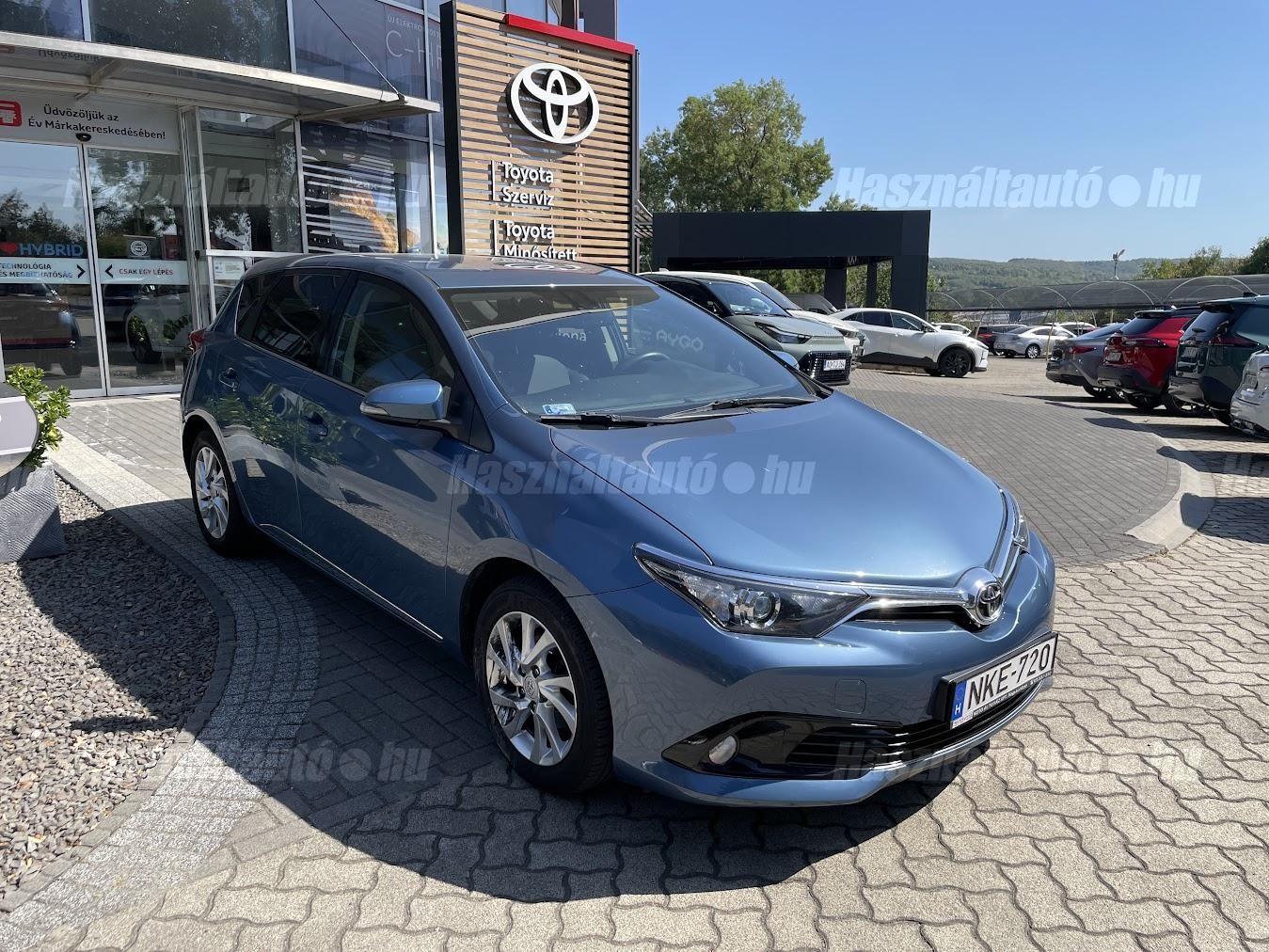 TOYOTA AURIS 2015/12 - 1