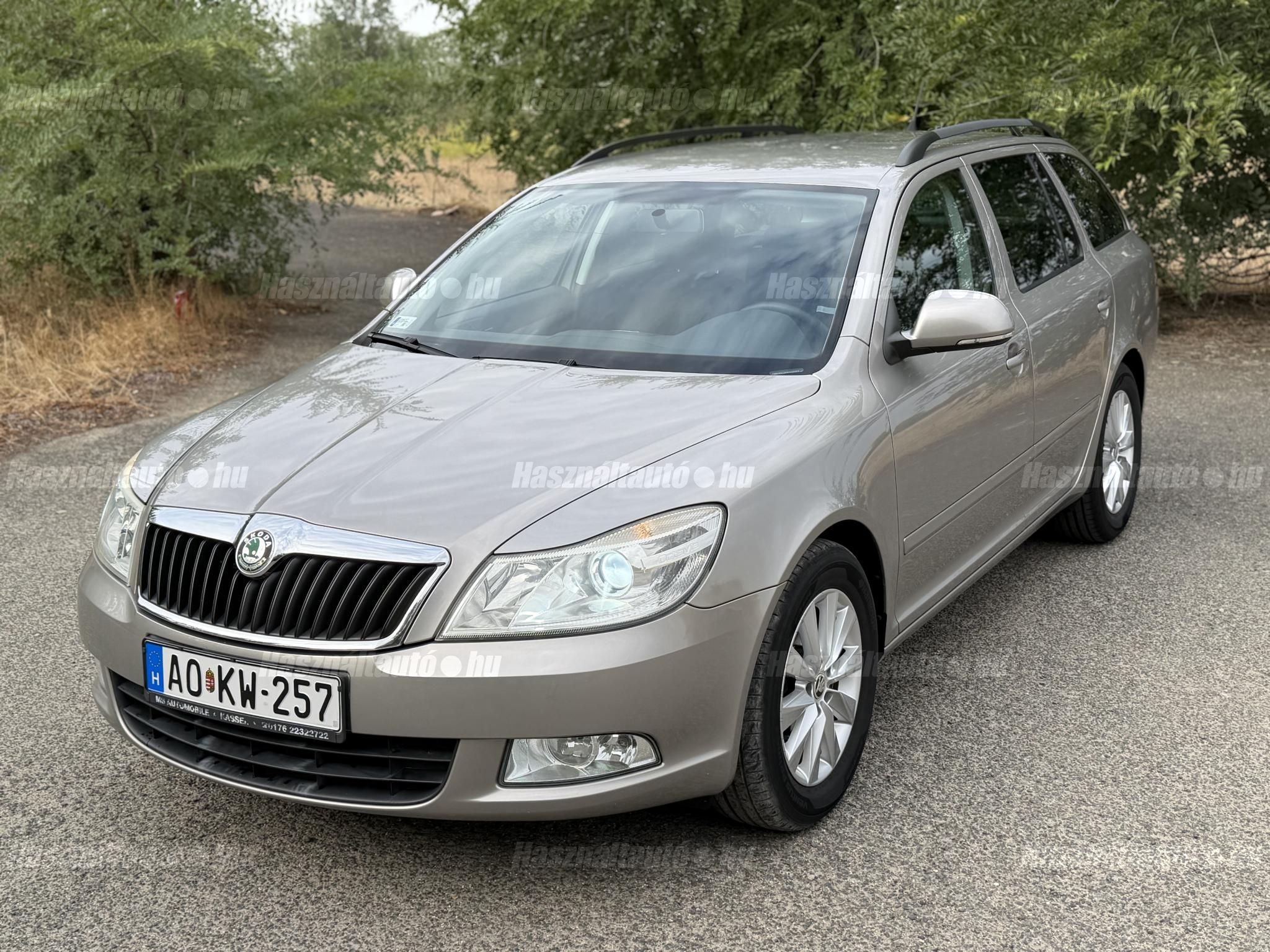 SKODA OCTAVIA 2009/8 - 1
