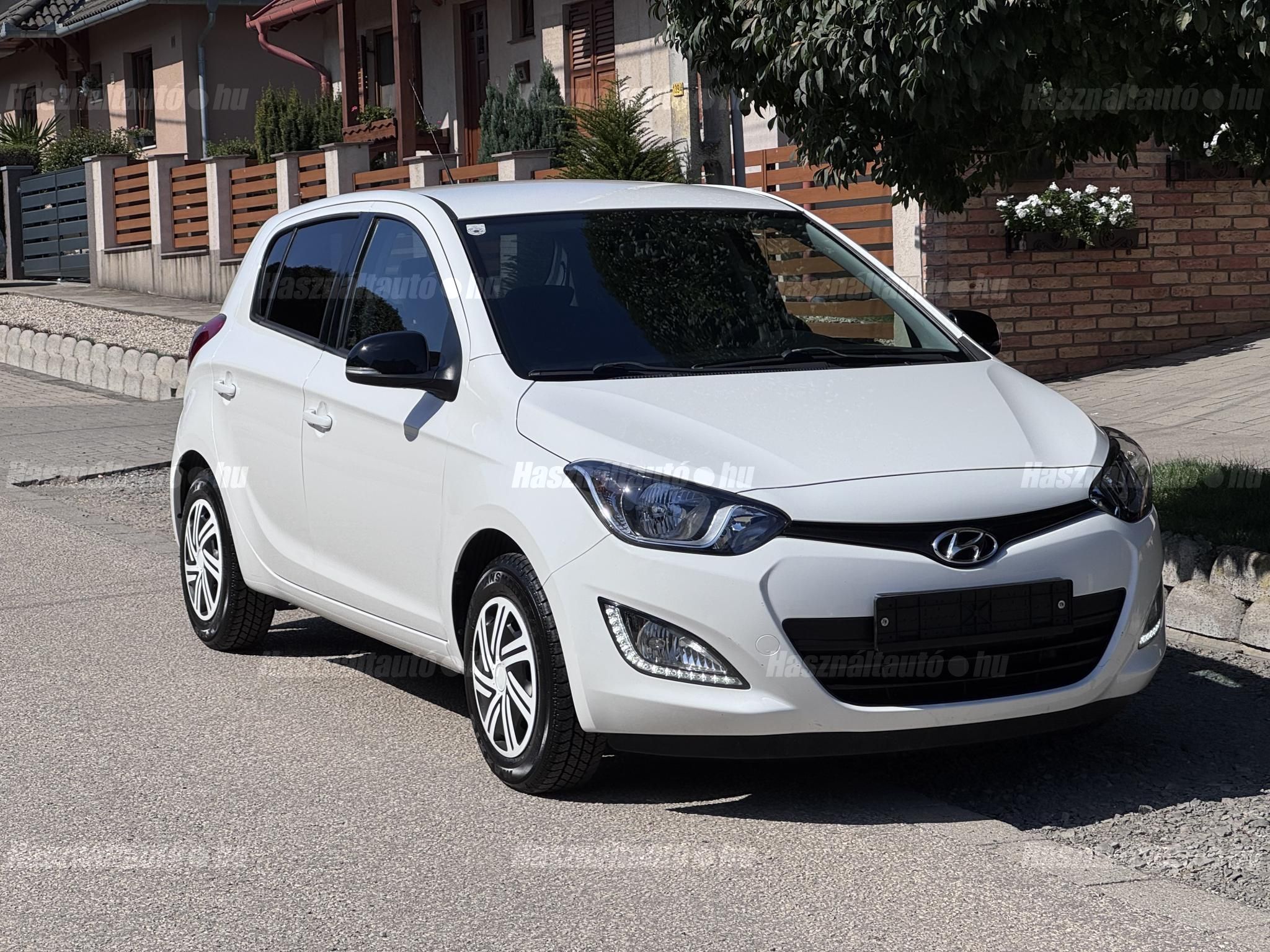 HYUNDAI I20 2014/6 - 1