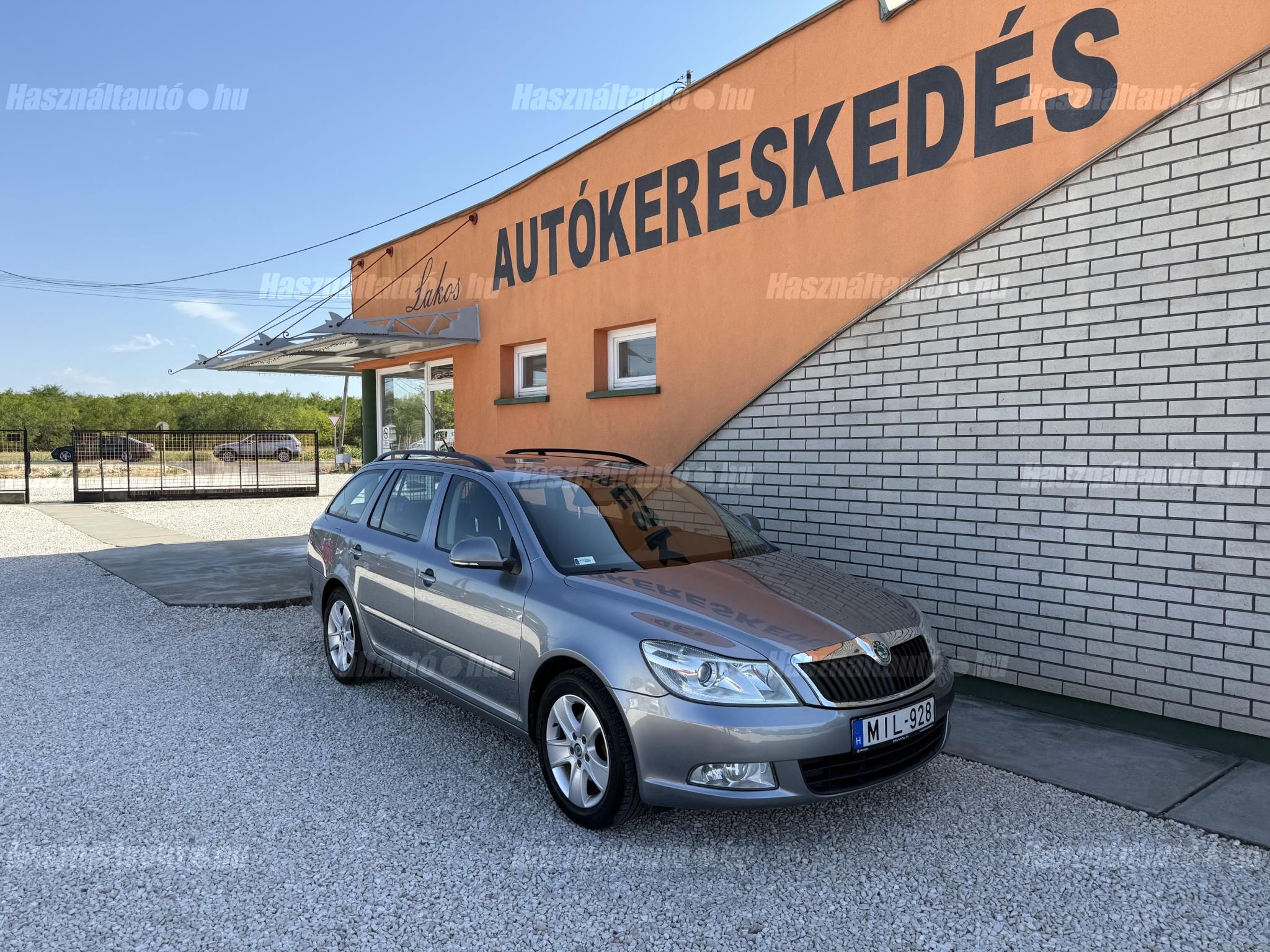 SKODA OCTAVIA 2012/10 - 1