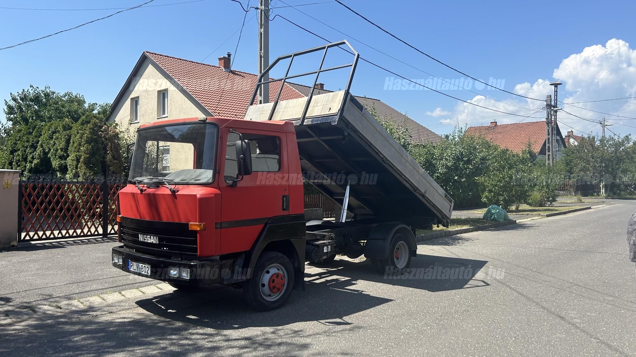 NISSAN 1995 - 1