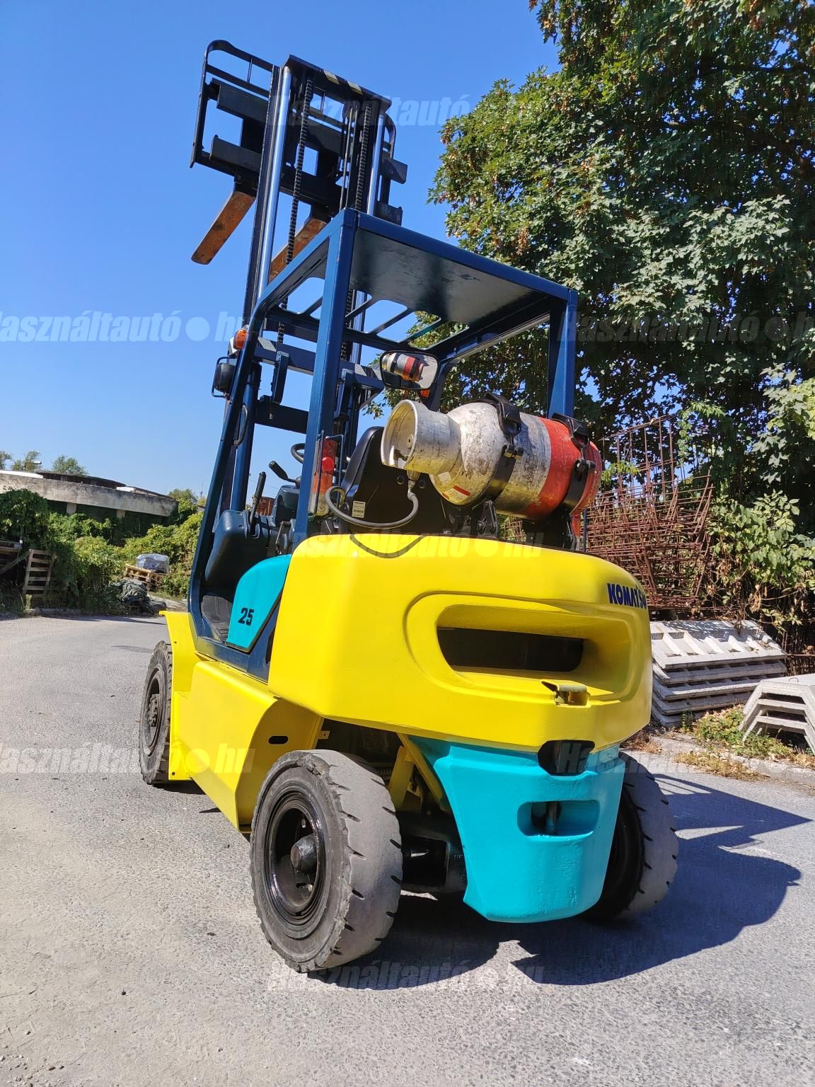 KOMATSU 1998 - 1