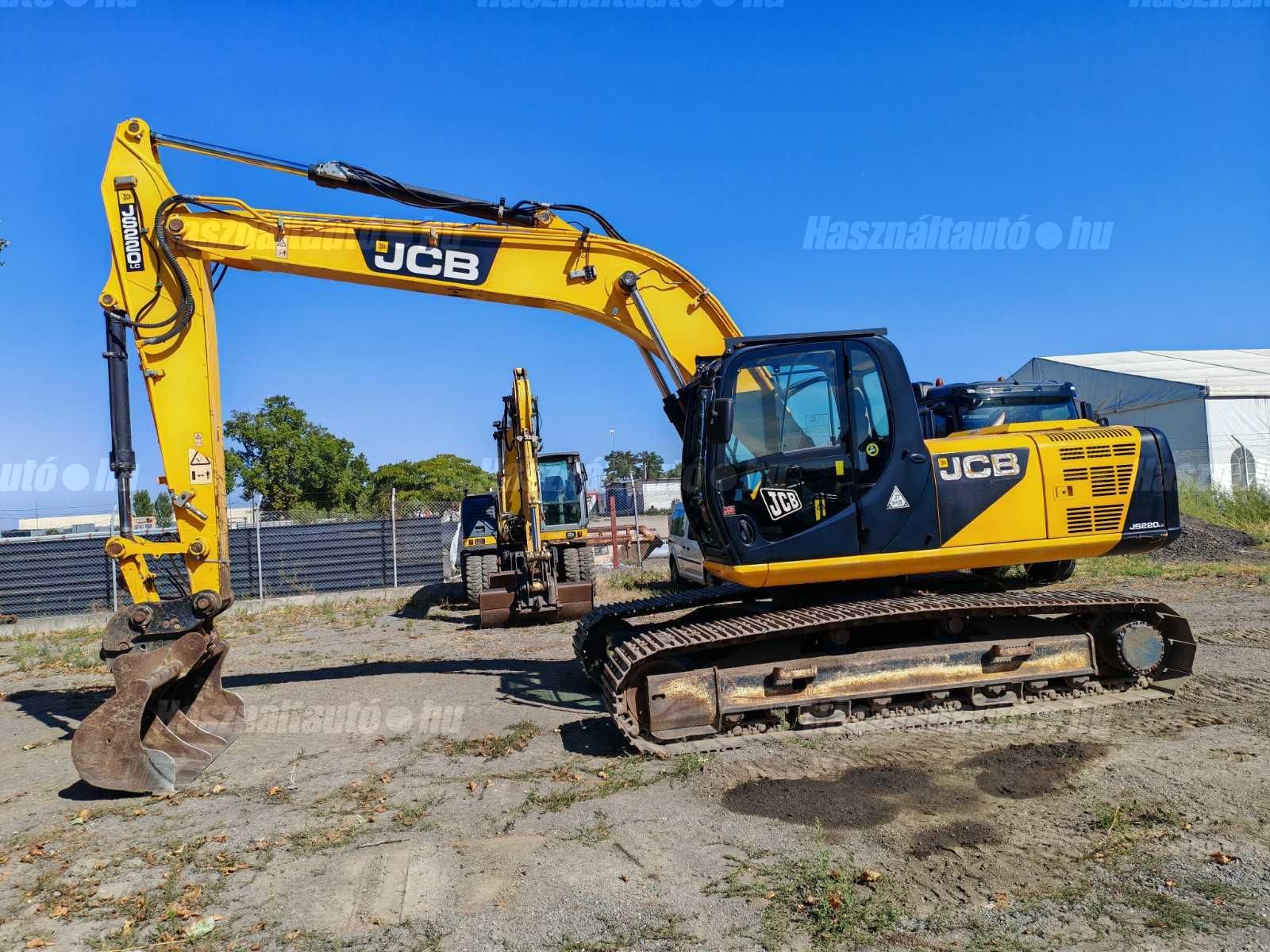 JCB 2013 - 1