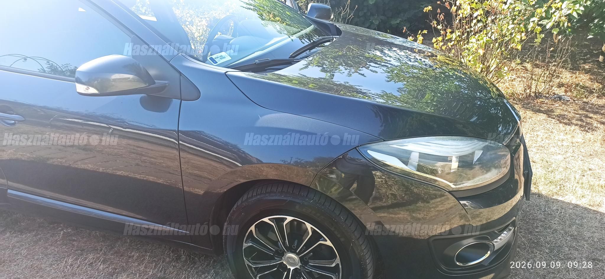 RENAULT MEGANE 2013/12 - 1