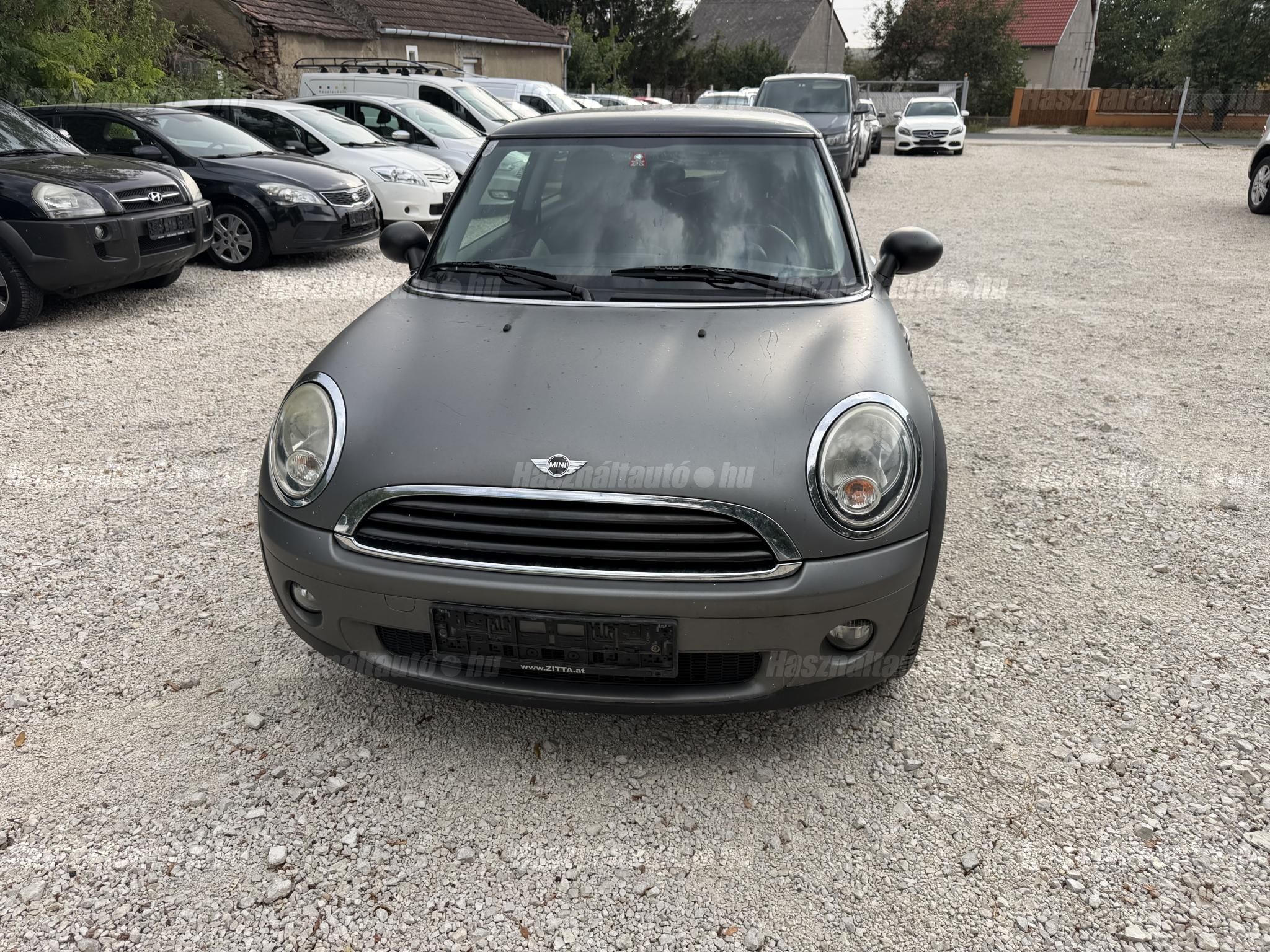 MINI MINI ONE 2009/6 - 1