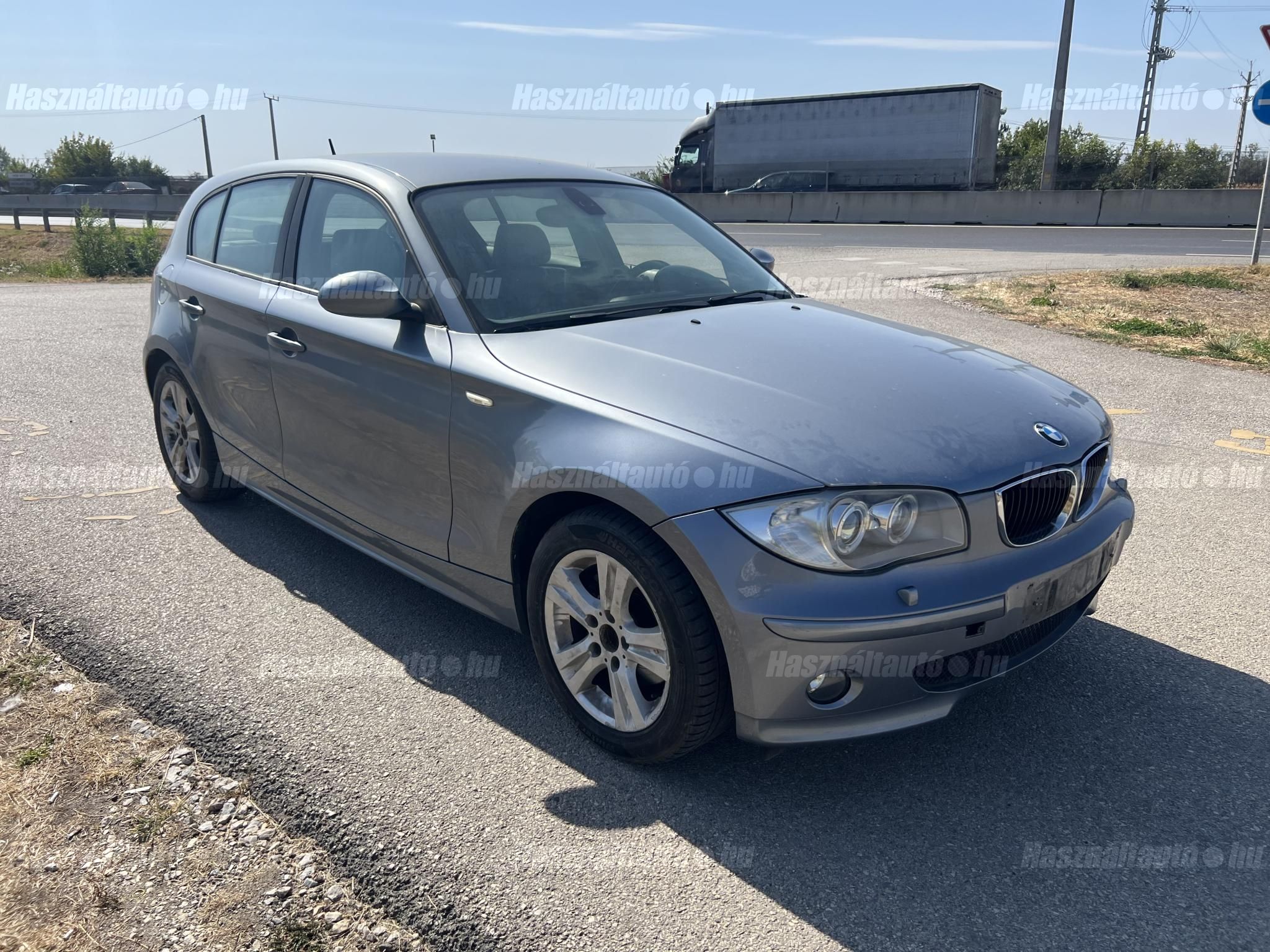BMW 120 2004/8 - 1