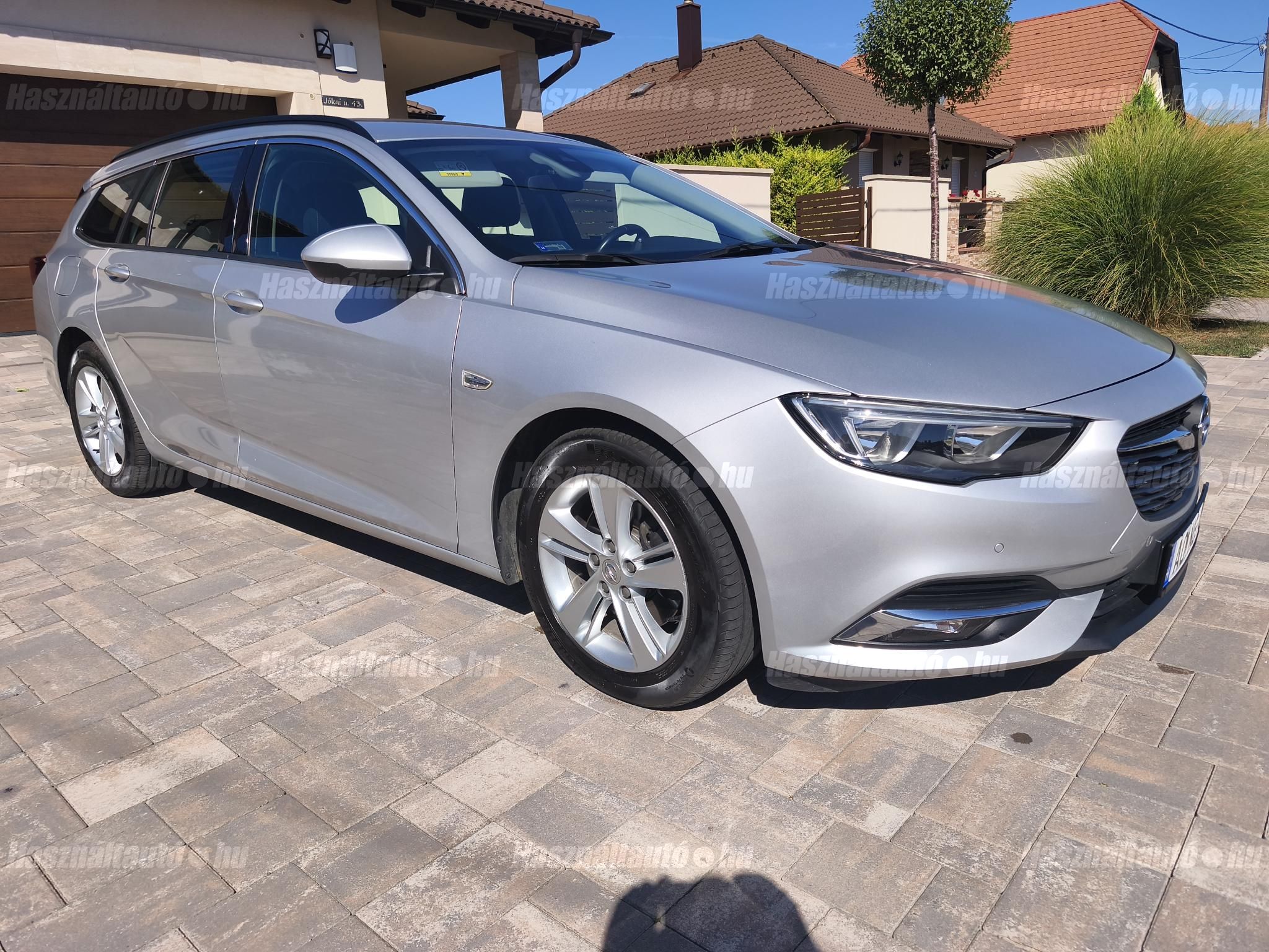 OPEL INSIGNIA 2018/4 - 1