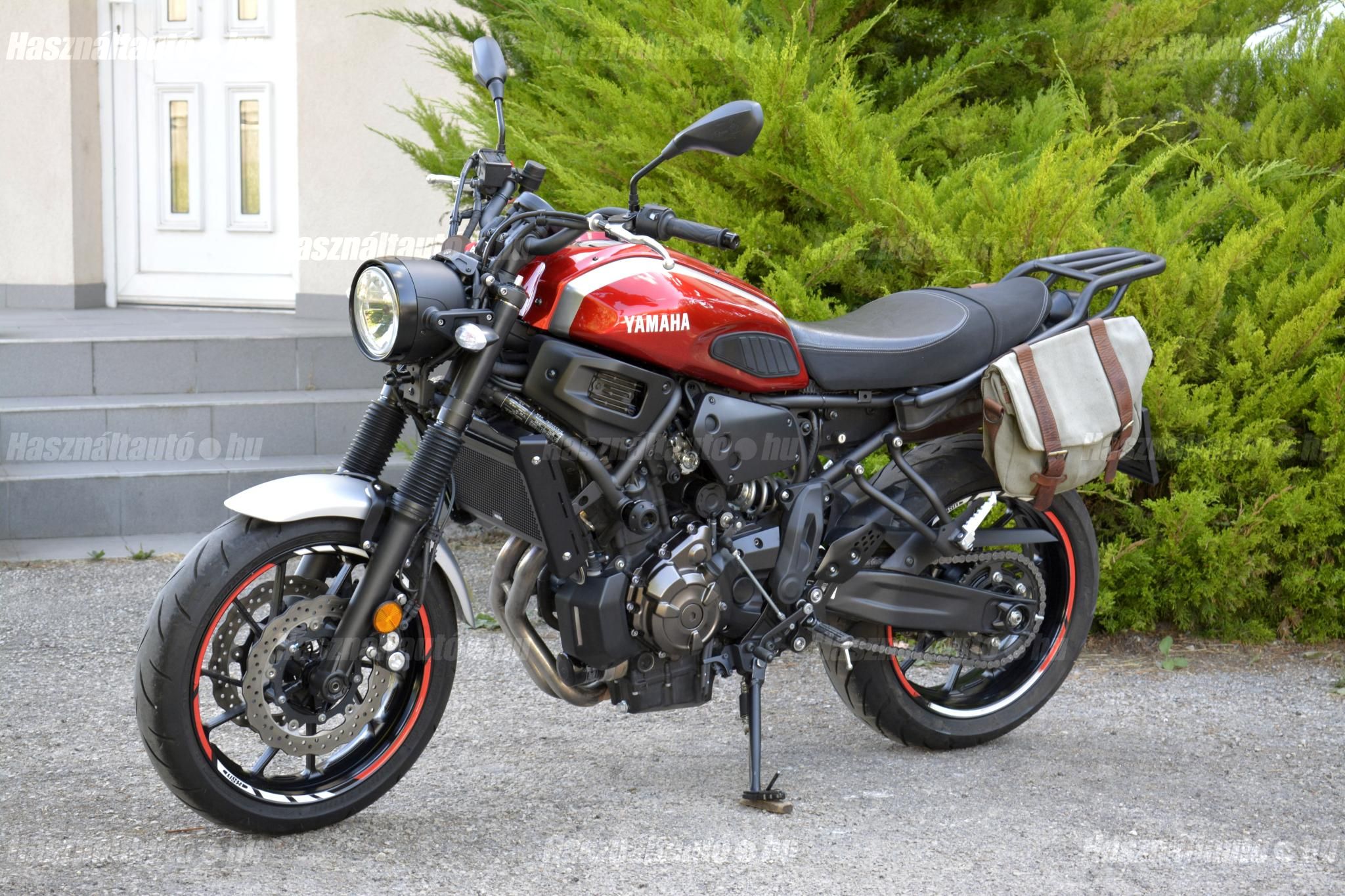 YAMAHA XSR 700 2018 - 1