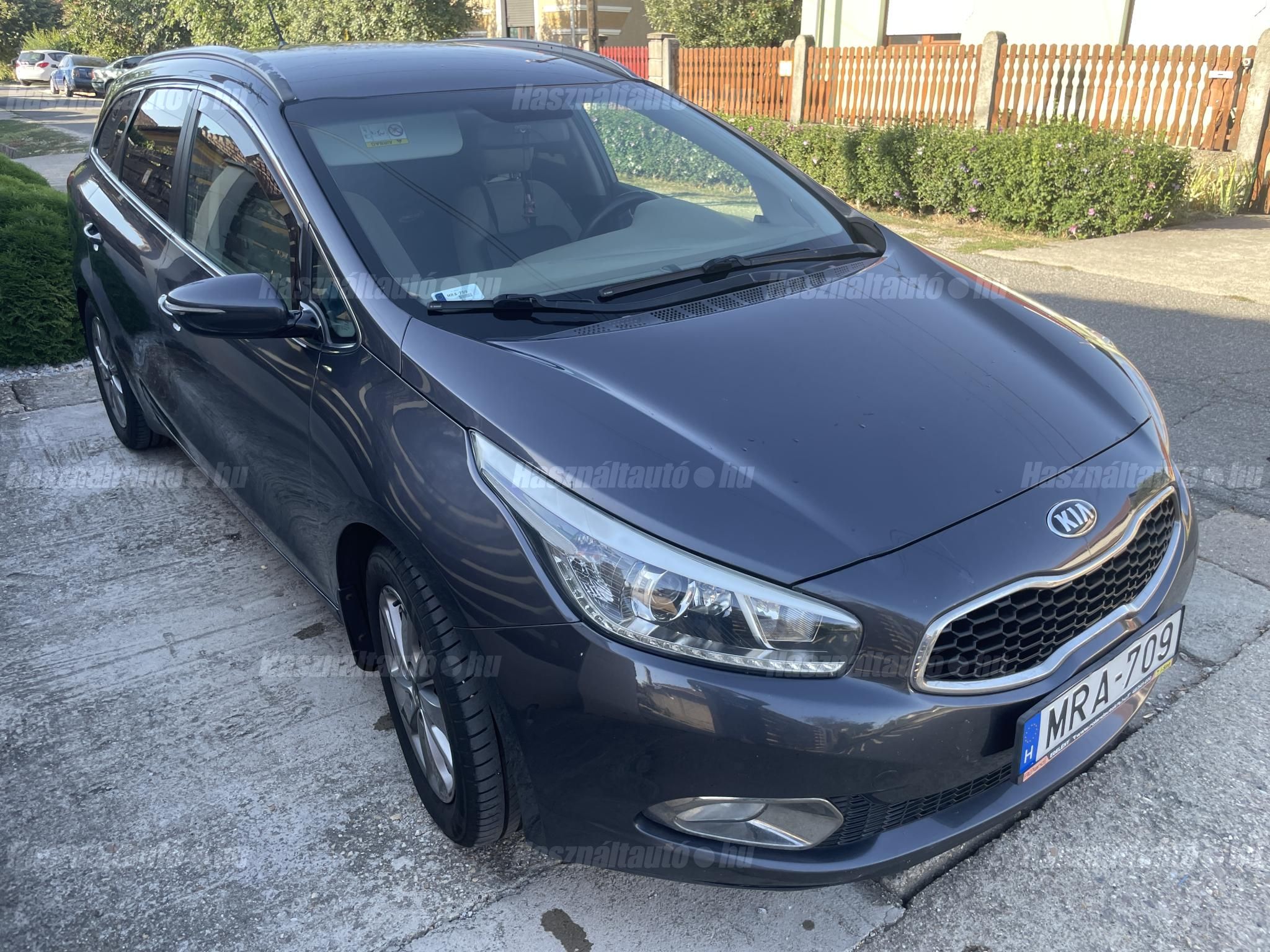 KIA CEE'D 2014/3 - 1