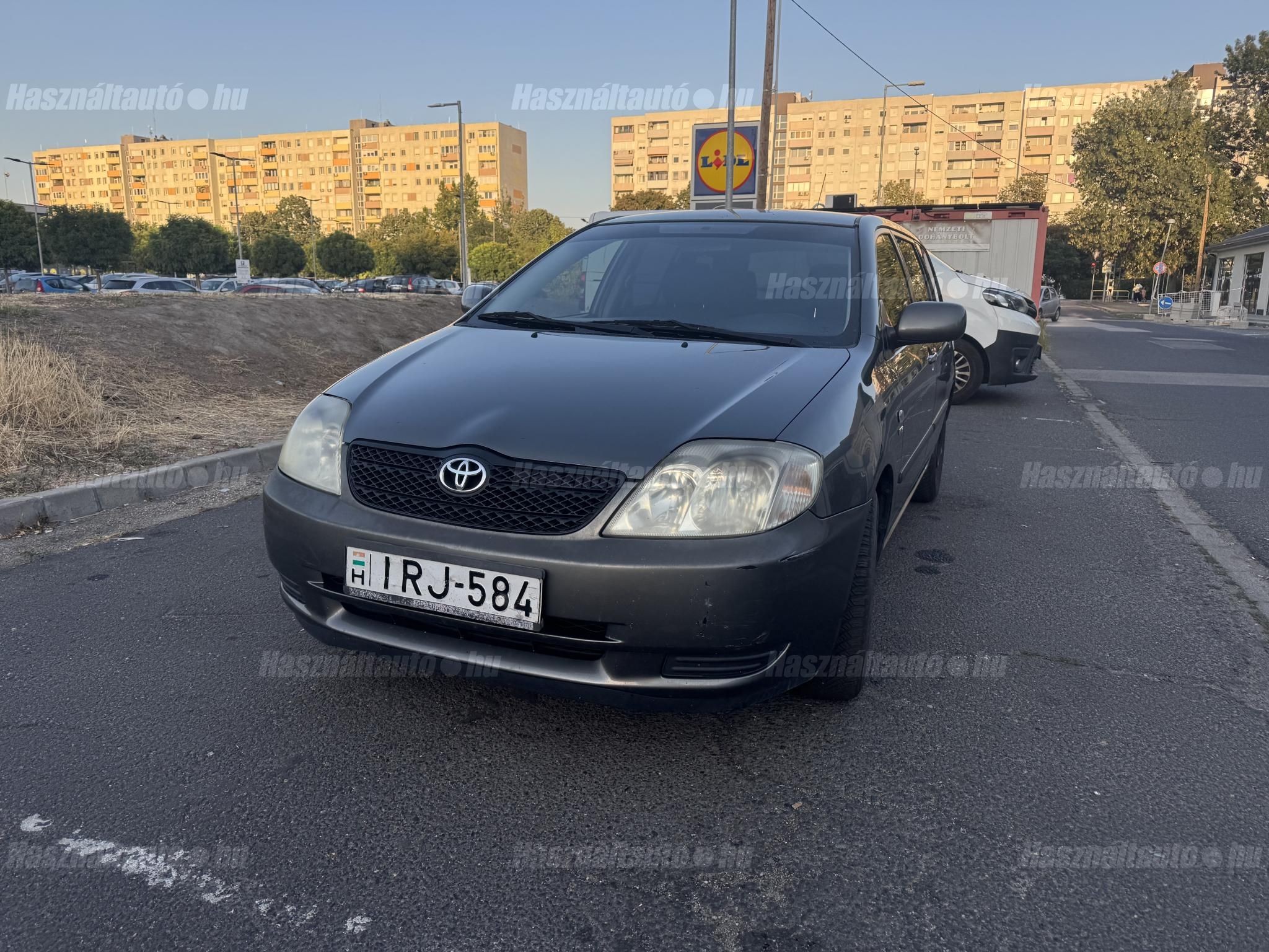 TOYOTA COROLLA 2003/8 - 1