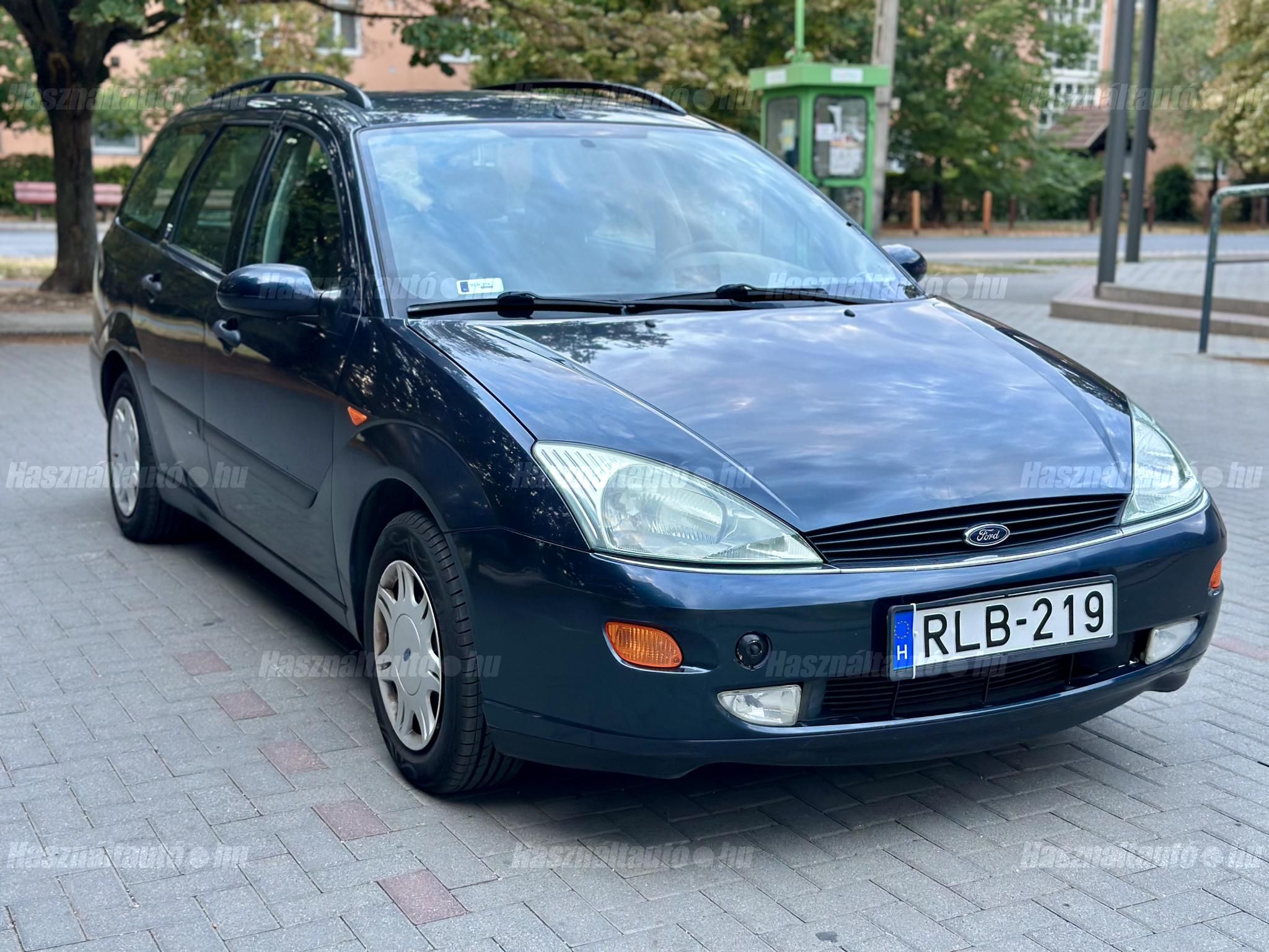 FORD FOCUS 2001/8 - 1