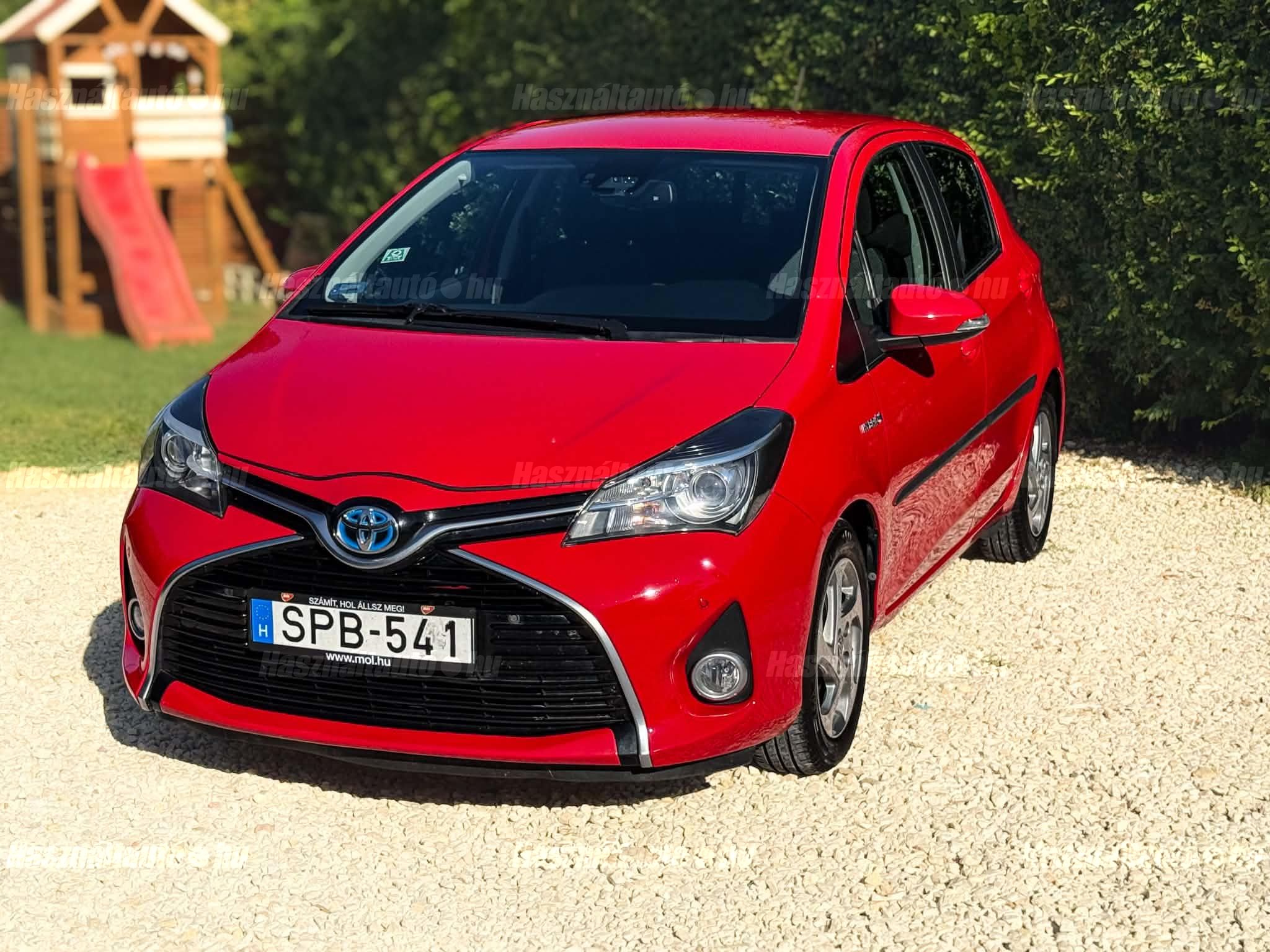TOYOTA YARIS 2016/8 - 1