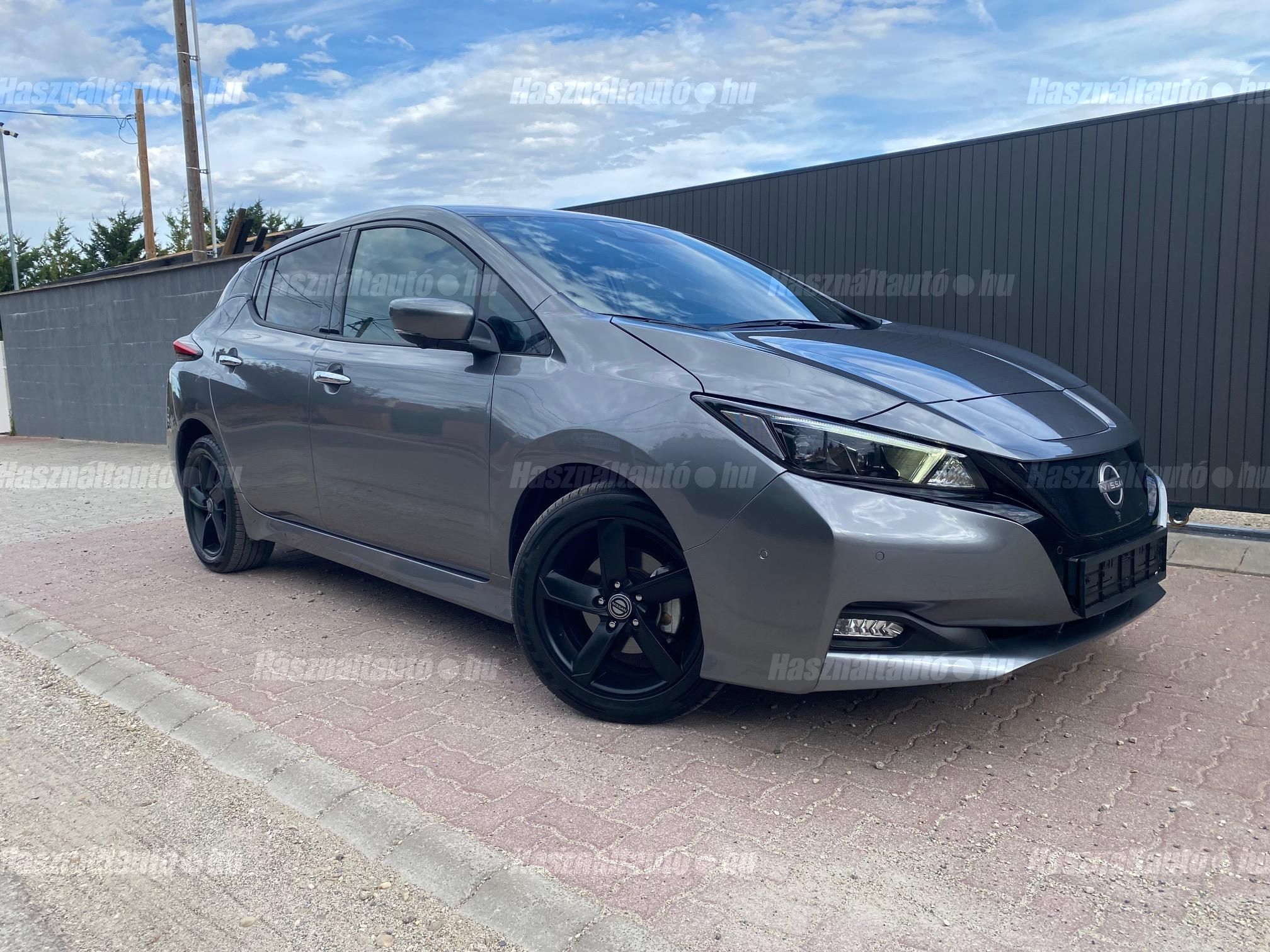 NISSAN LEAF 2023/11 - 1