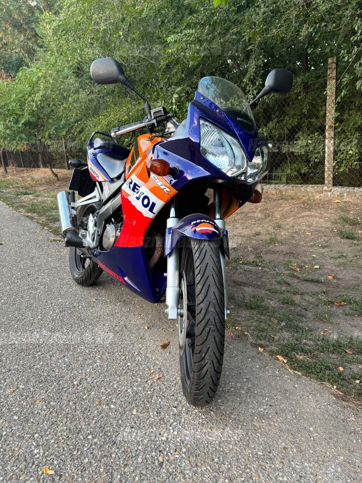HONDA CBR 125 R 2006 - 1