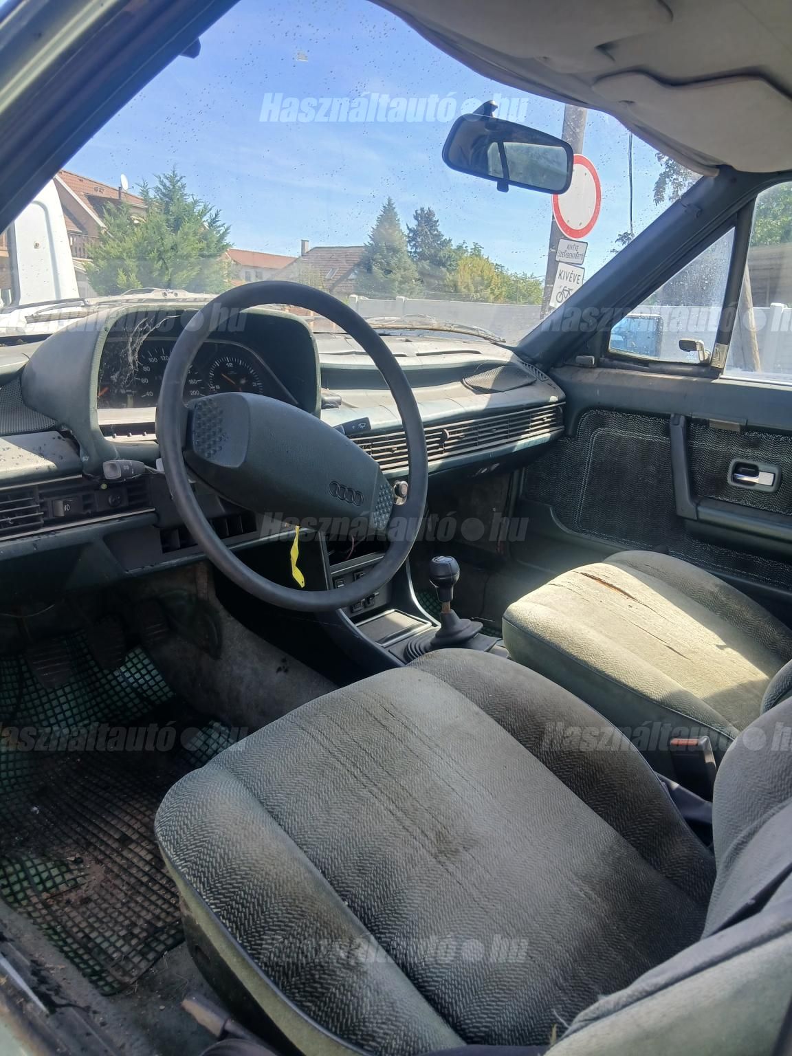 AUDI 100 1981/2 - 1