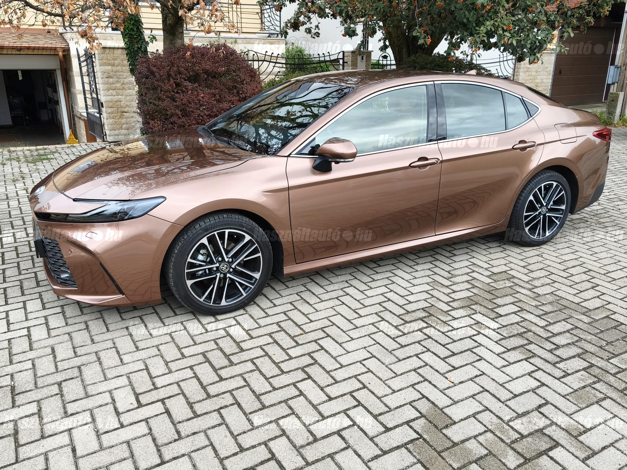 TOYOTA CAMRY 2024/12 - 1