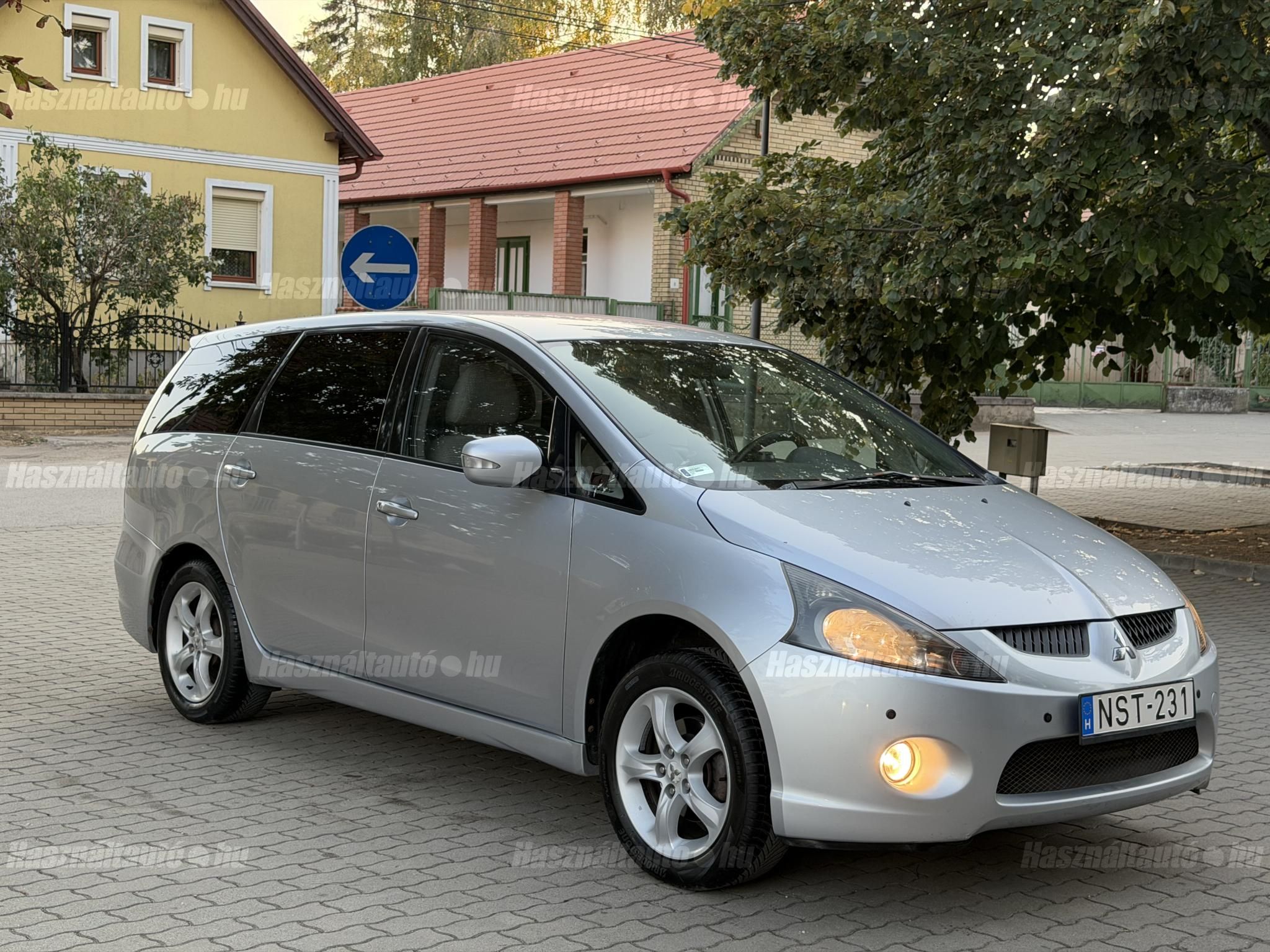 MITSUBISHI GRANDIS 2005/12 - 1