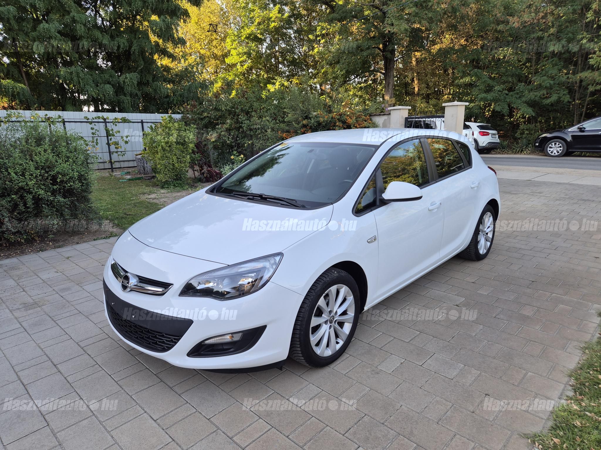 OPEL ASTRA J 2013/12 - 1