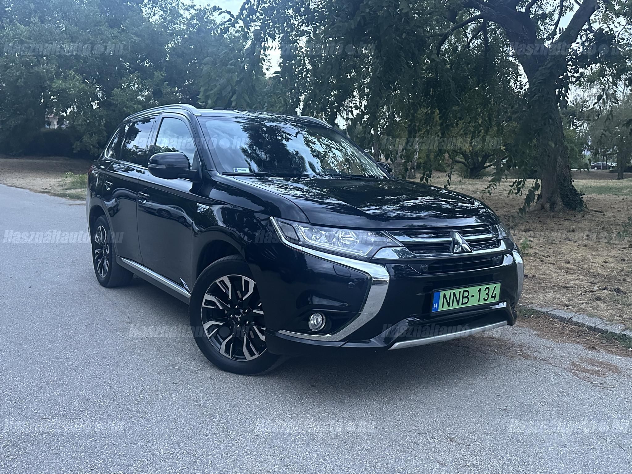 MITSUBISHI OUTLANDER 2016/6 - 1
