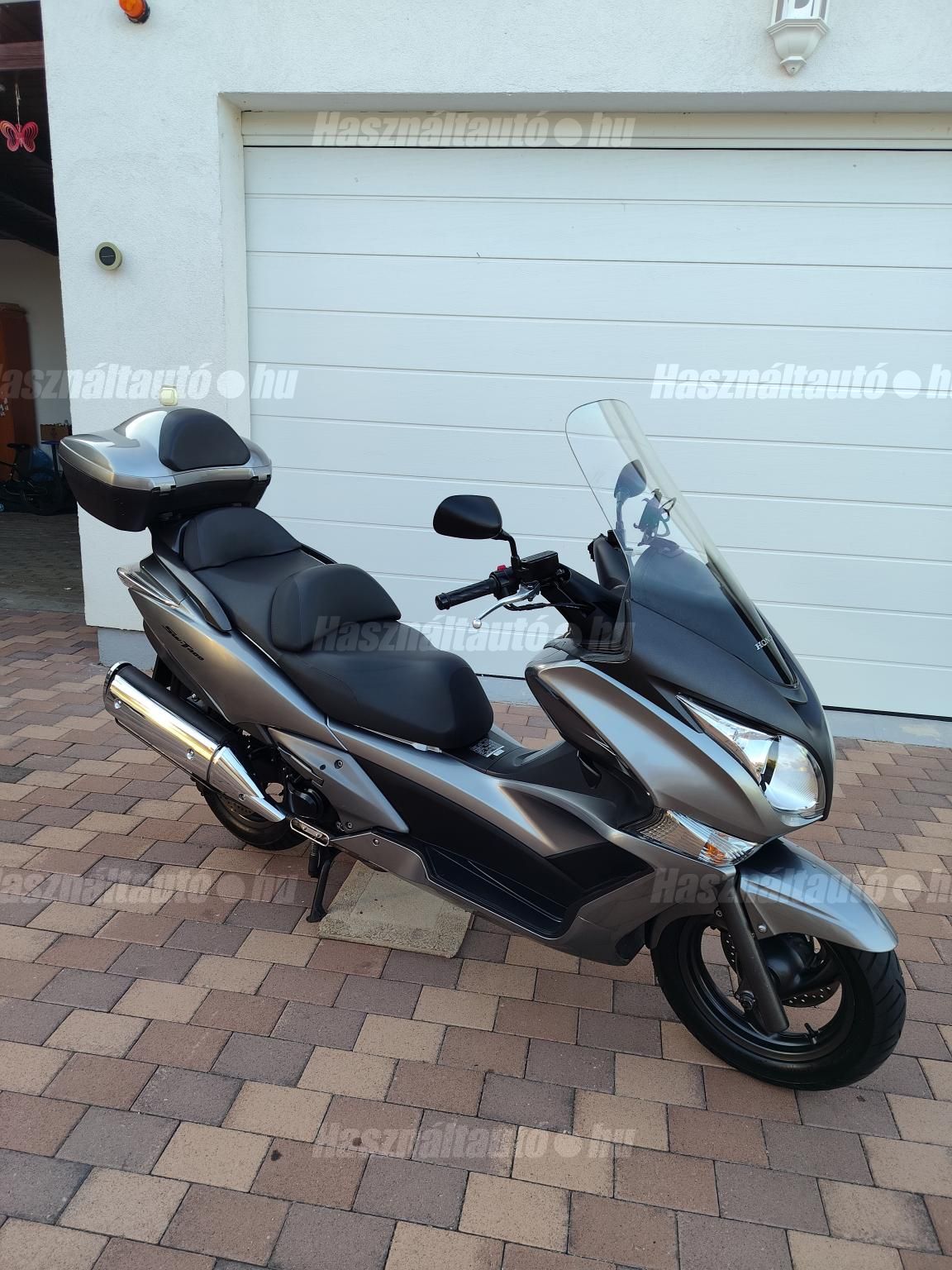 HONDA SW-T 400 2009/6 - 1