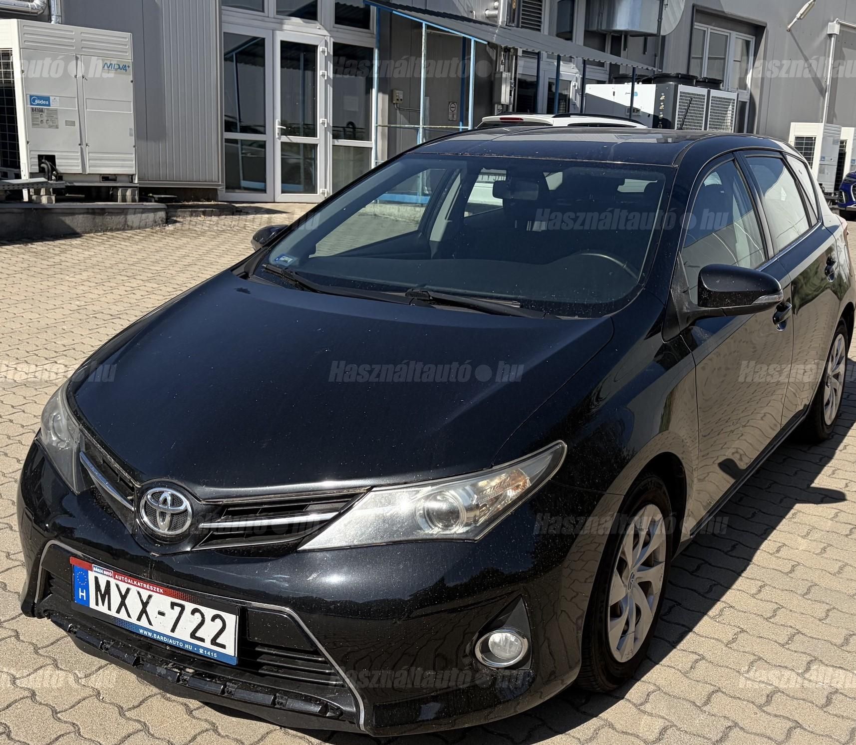 TOYOTA AURIS 2014/11 - 1