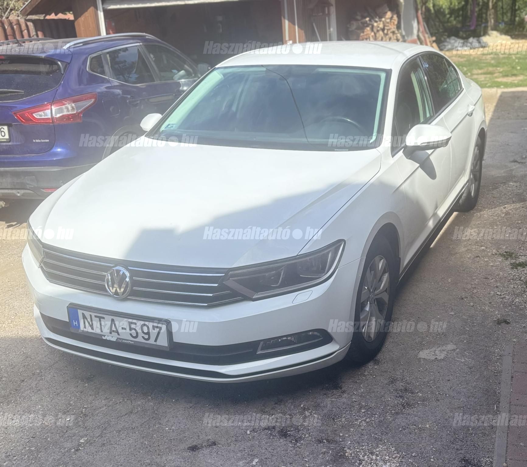 VOLKSWAGEN PASSAT VIII 2016 - 1