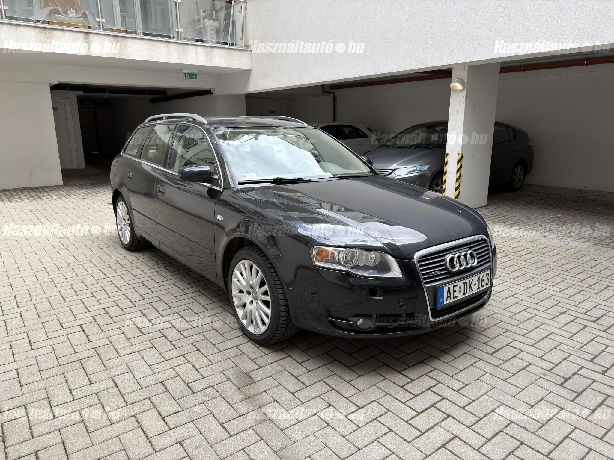 AUDI A4 2006/6 - 1